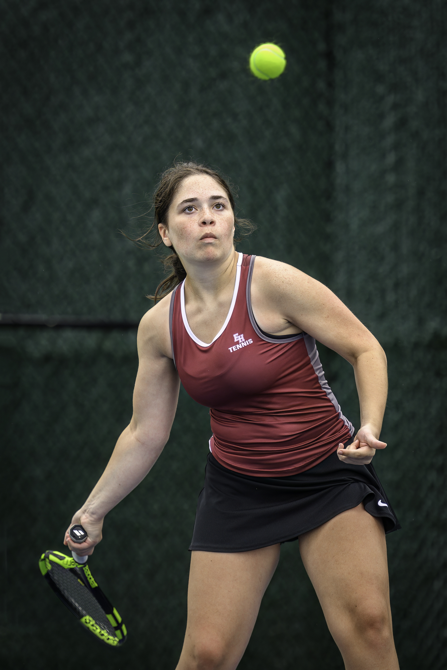 Senior Natalie Yellen competes at third singles. MARIANNE BARNETT