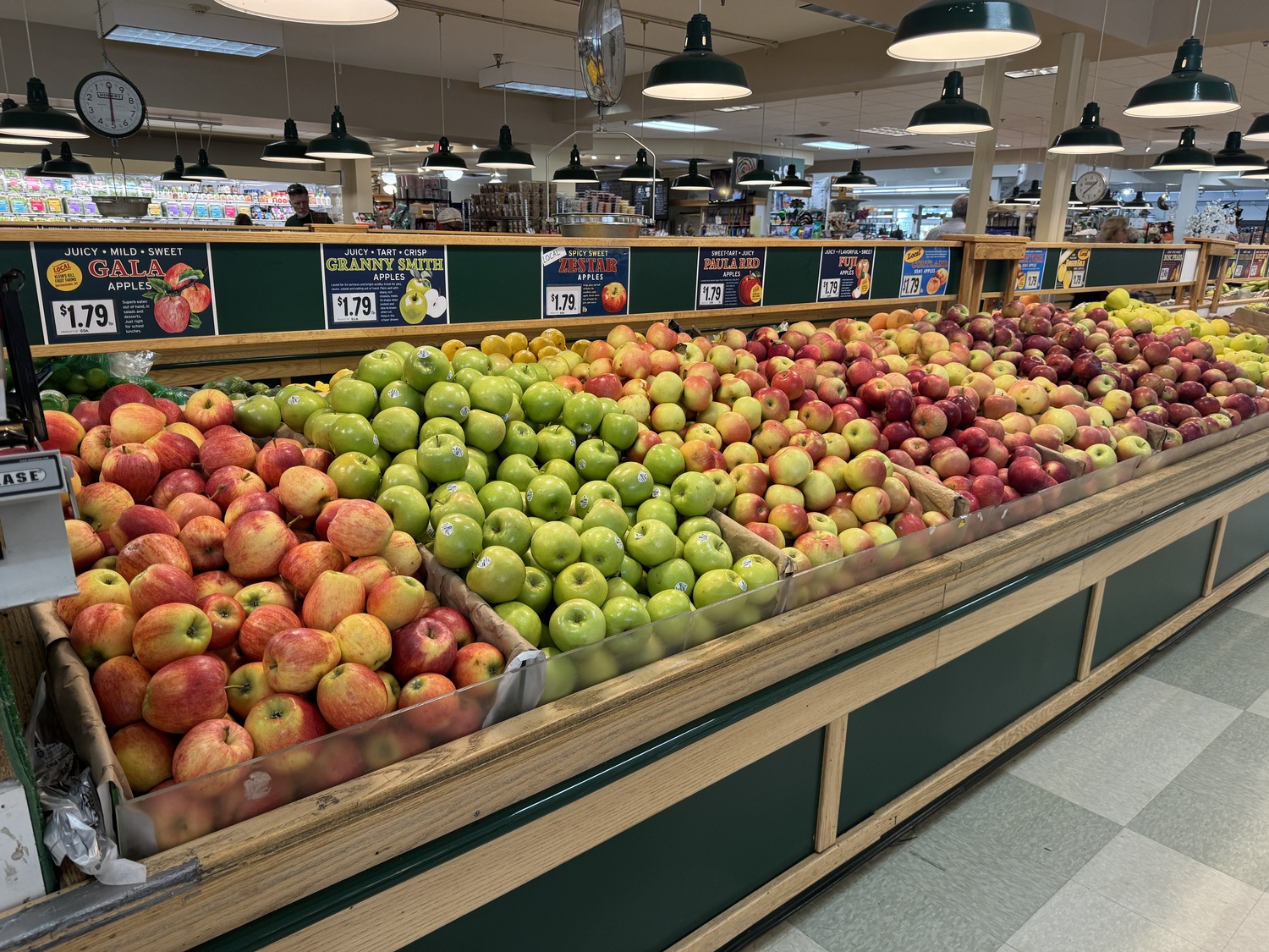 Yes, there is a difference in taste between these apples and the ones you pick from your own trees at exactly the right time. ANDREW MESSINGER