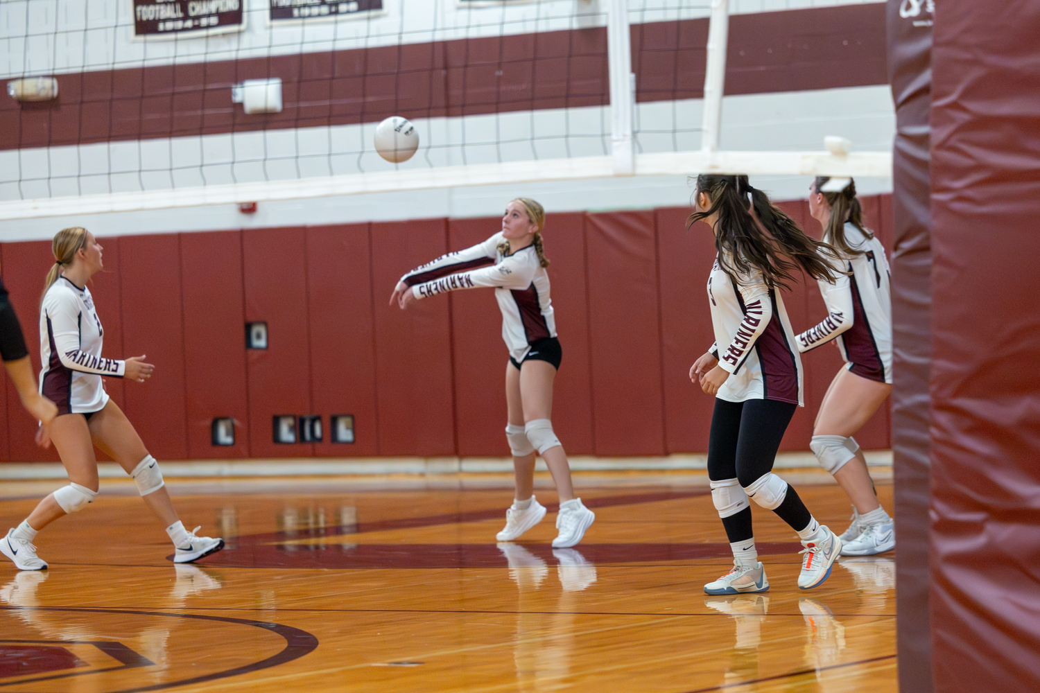 Haven Daley receives the ball for the Mariners during Monday's match. SOUTHAMPTON SCHOOL DISTRICT/RON ESPOSITO