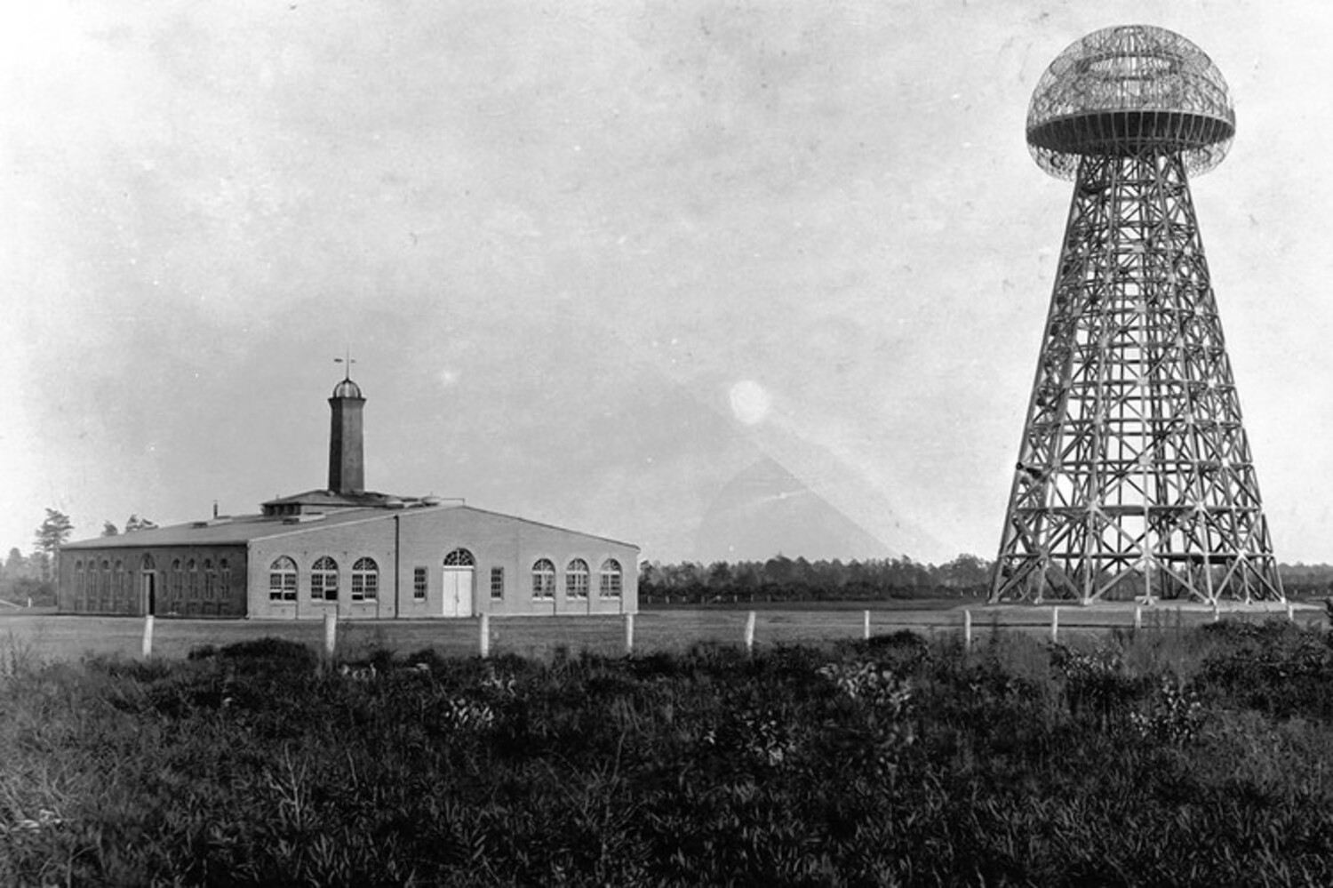 Tesla tower, 1907. IMAGE COURTESY OF THE TESLA SCIENCE CENTER AT WARDENCLYFFE