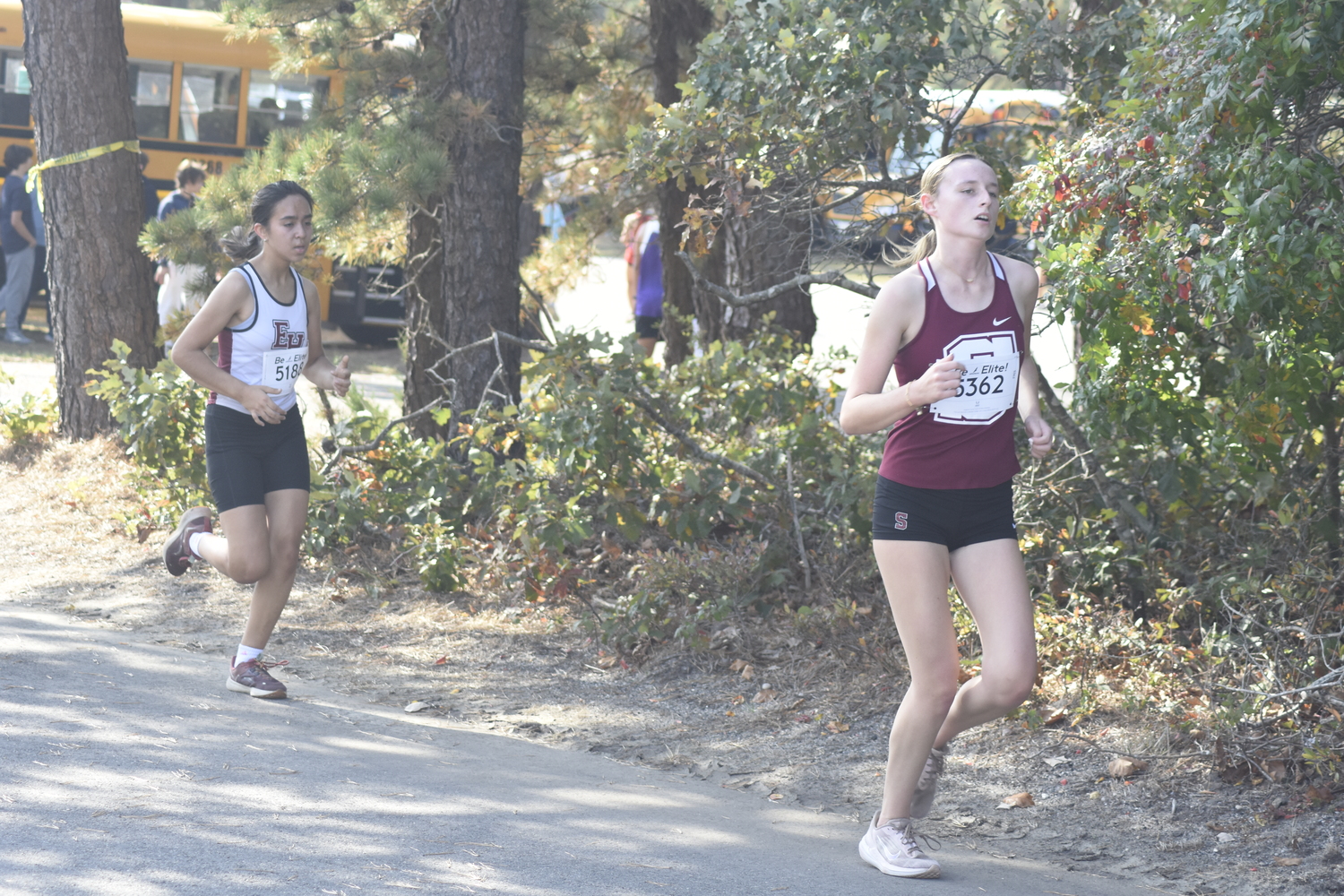 Southampton junior Hayden Gilmartin in the girls varsity 'B' race on Saturday.  DREW BUDD