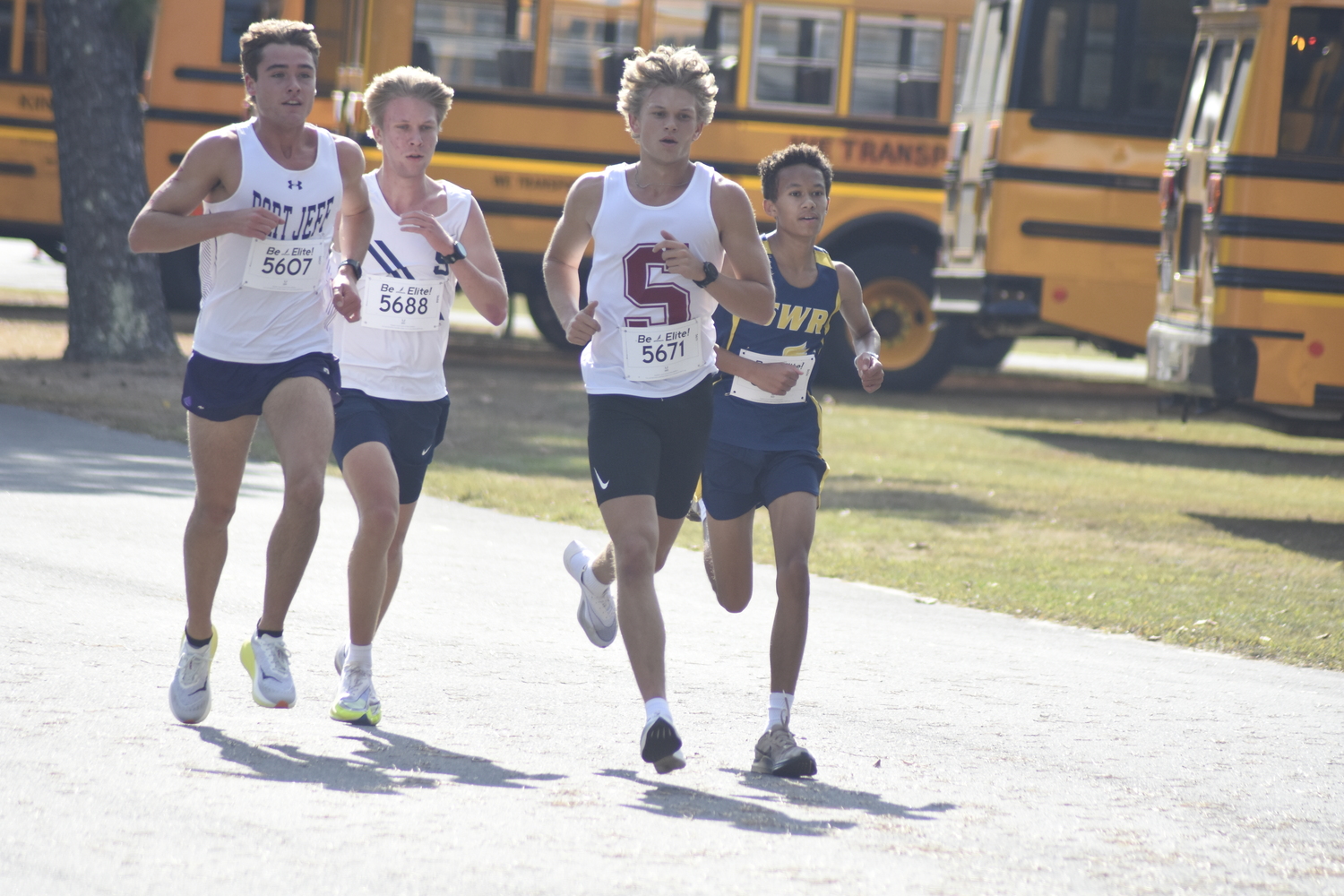 Southampton senior Christian Duggal with an early lead in Saturday's varsity 'B' race of the Tom Knipfing Invitational.   DREW BUDD