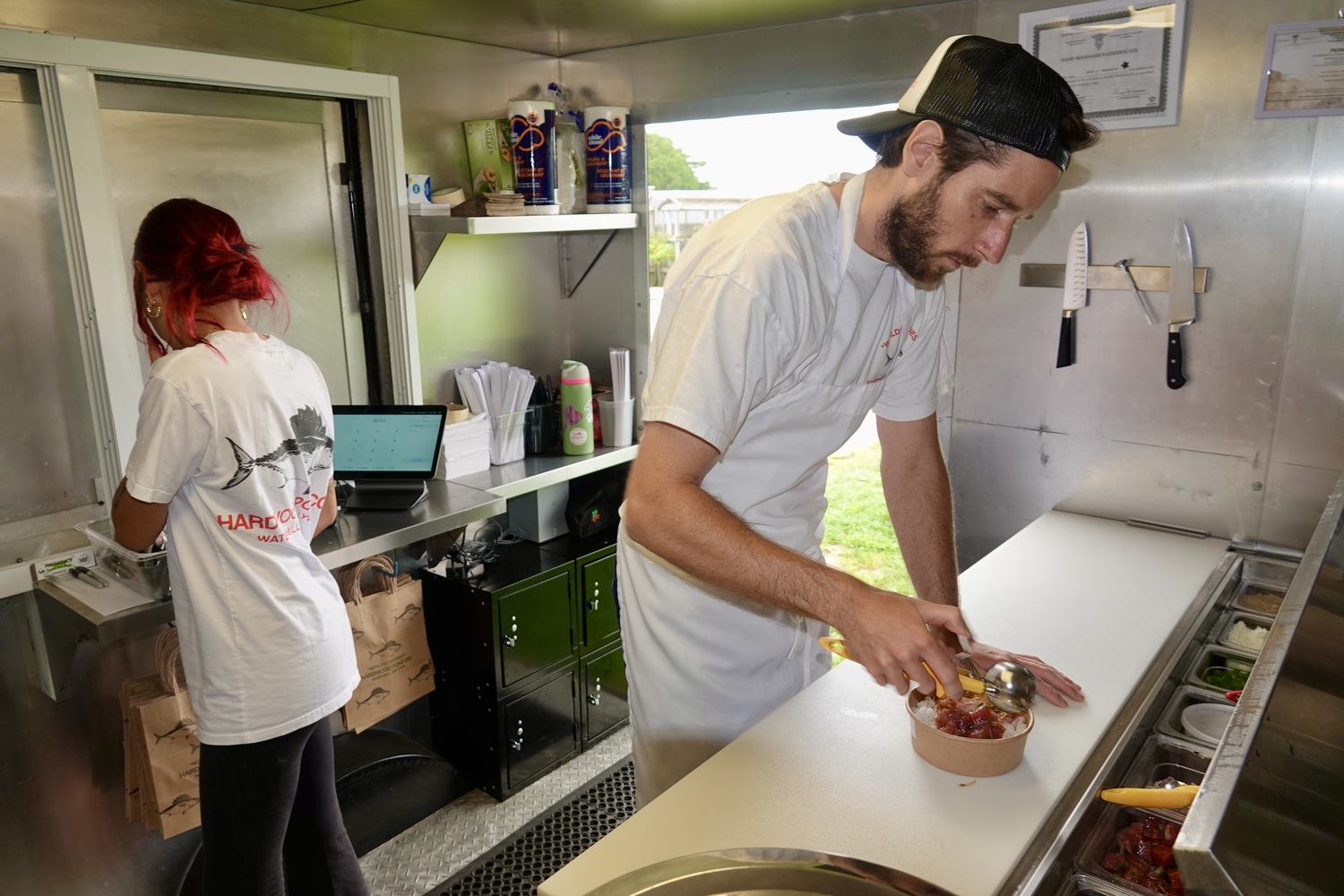 Hardwood Poke Offers Bountiful Harvest From the Sea