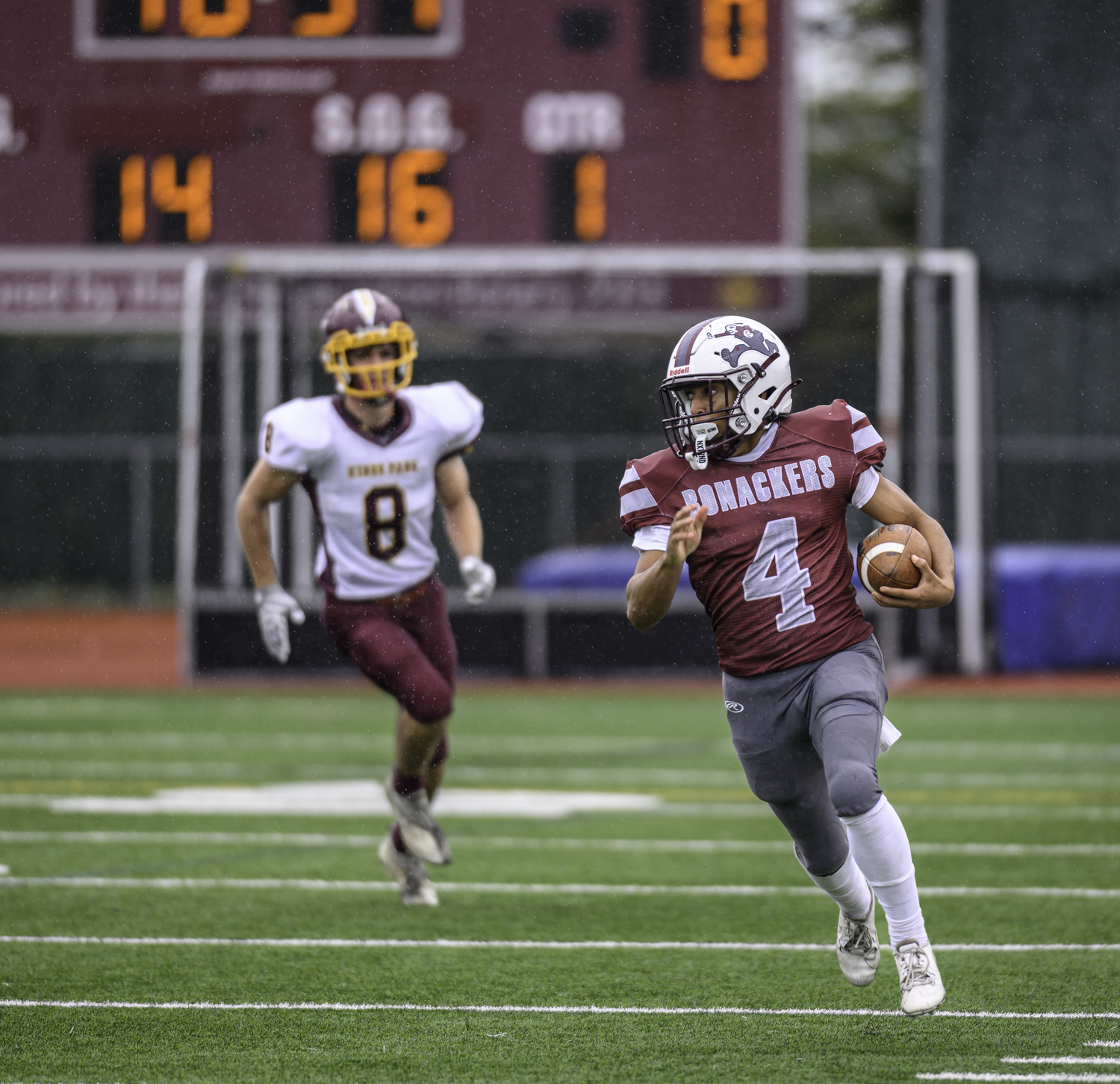 Bridgehampton junior Alex Davis gets loose again.   MARIANNE BARNETT