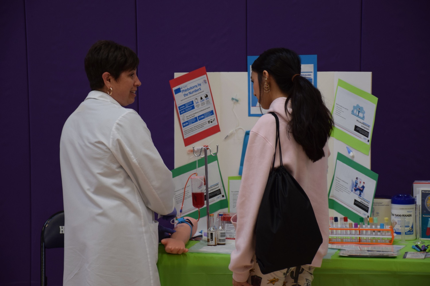 The Hampton Bays School District partnered
with Northwell Health to showcase careers in health care as part of a Northwell Health
Career Day. Students explored disciplines such as nursing, emergency medical services,
orthopedics, neurosurgery and health care marketing by speaking to professionals in the
field. The event also included hands-on activities and speakers. COURTESY HAMPTON BAYS SCHOOL DISTRICT