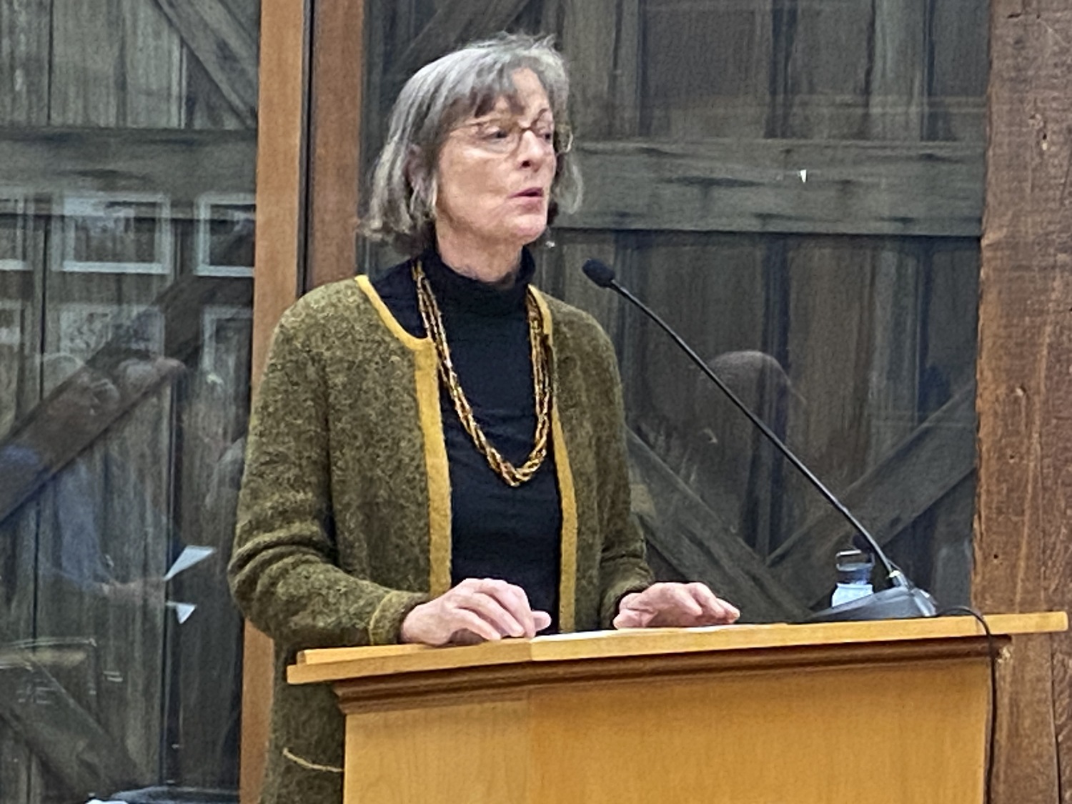 Sara Davison of the Friends of Georgica Pond Foundation was among a dozen speakers to endorse East Hampton Town's proposed acquisition of 66 Wainscott Main Street in Wainscott. CHRISTOPHER WALSH