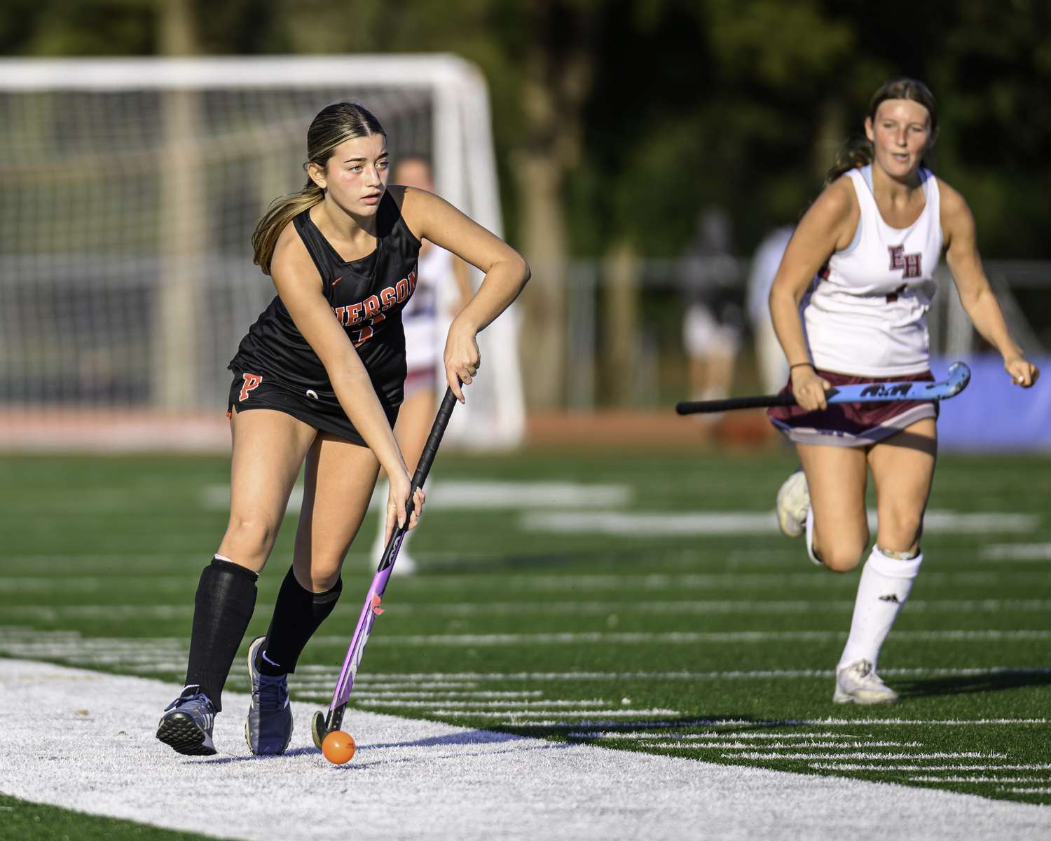 Pierson sophomore Ashley Stuckart brings the ball down the field.   MARIANNE BARNETT