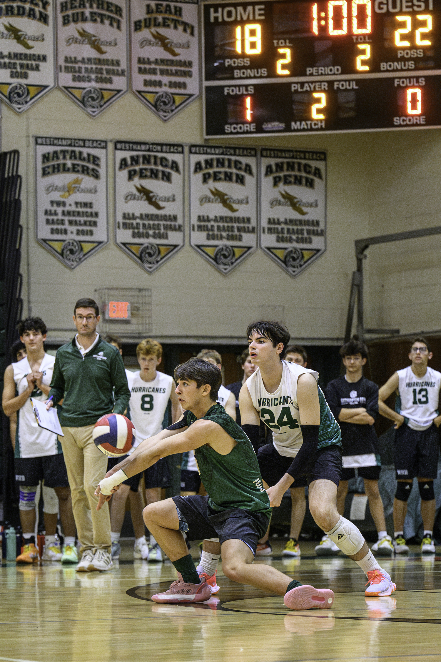 Senior libero Aaron Kiefer digs out a serve return. MARIANNE BARNETT