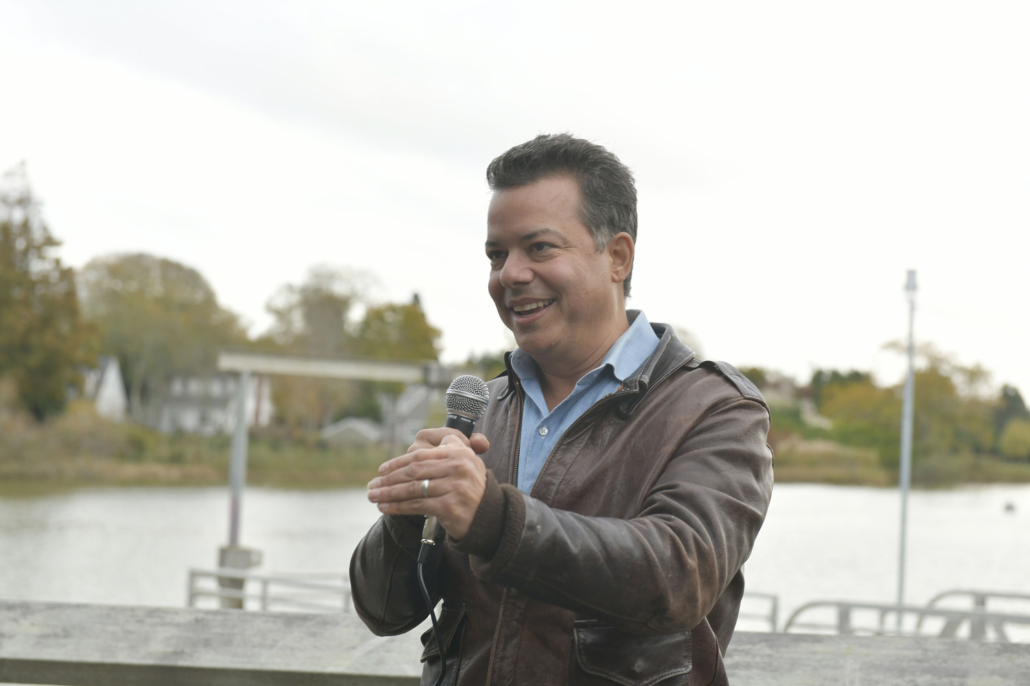 Candidate John Avlon at the rally in Agawam Park in Southampton on November 4.  DANA SHAW