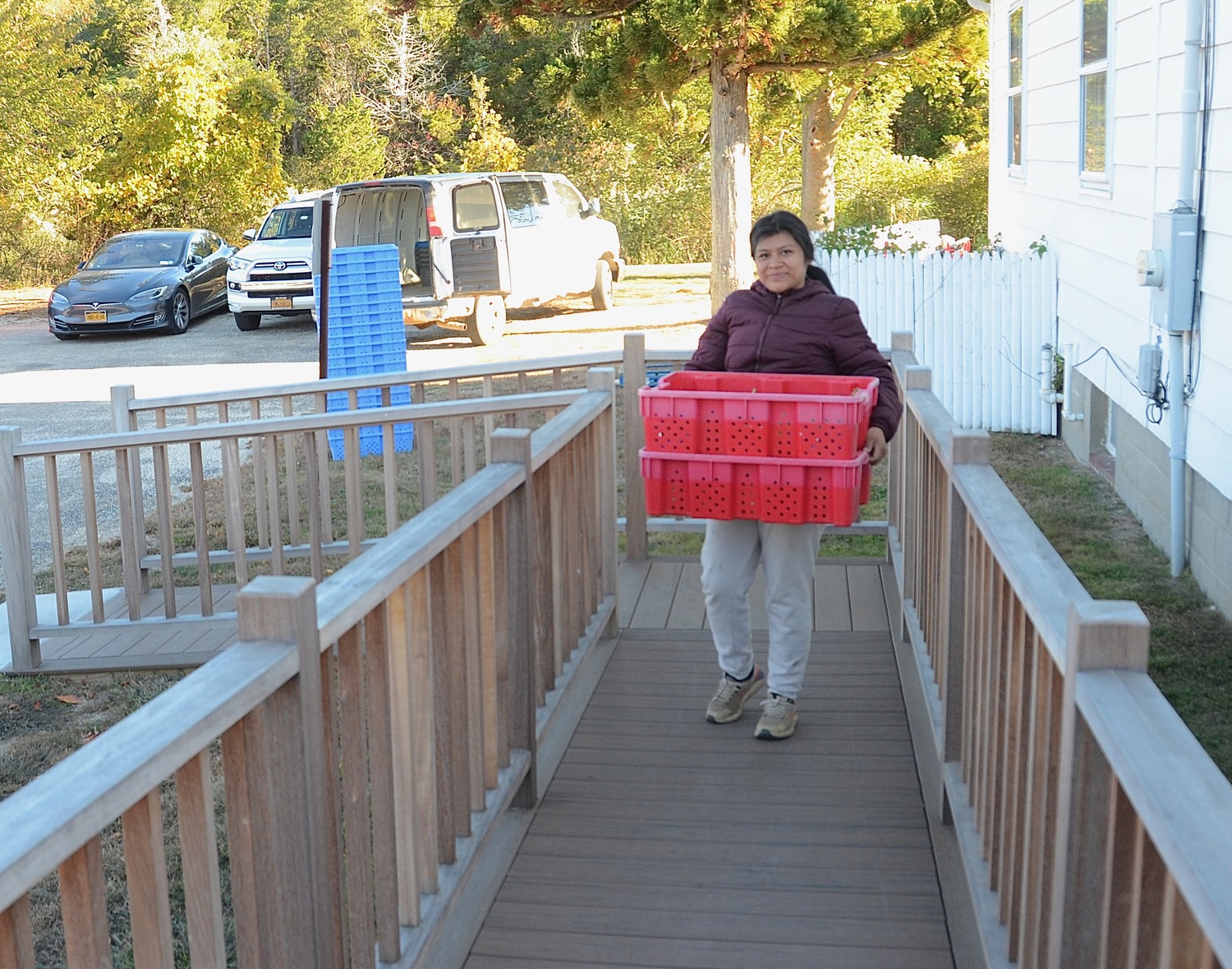 Grocery delivery at the Springs Food Pantry. KYRIL BROMLEY