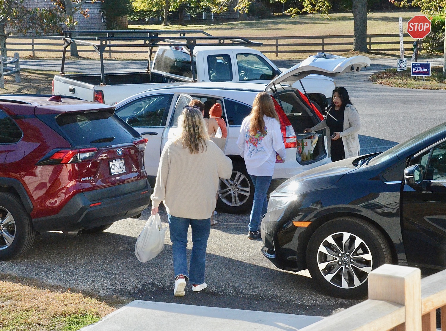 Grocery pickup at the Springs Food Pantry. KYRIL BROMLEY