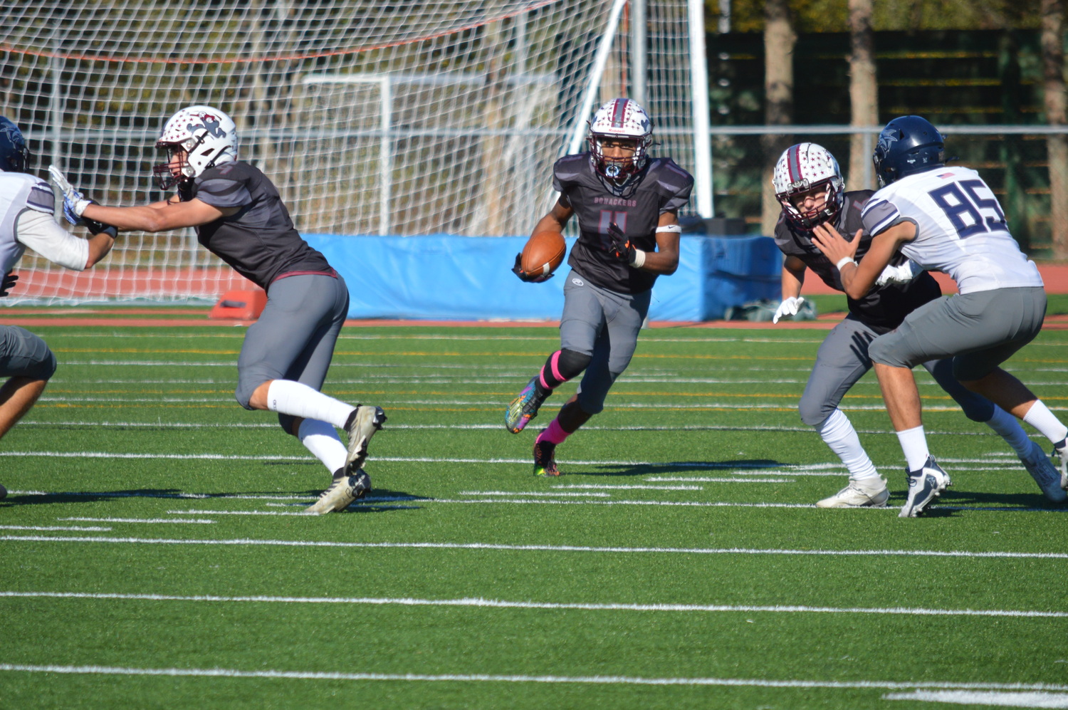 Jai Feaster finds a nice hole during a run on Saturday.   GAVIN MENU