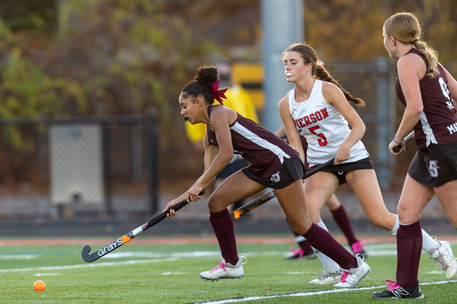 Southampton senior forward Daelyn Palmore moves the ball across the field. RON ESPOSITO