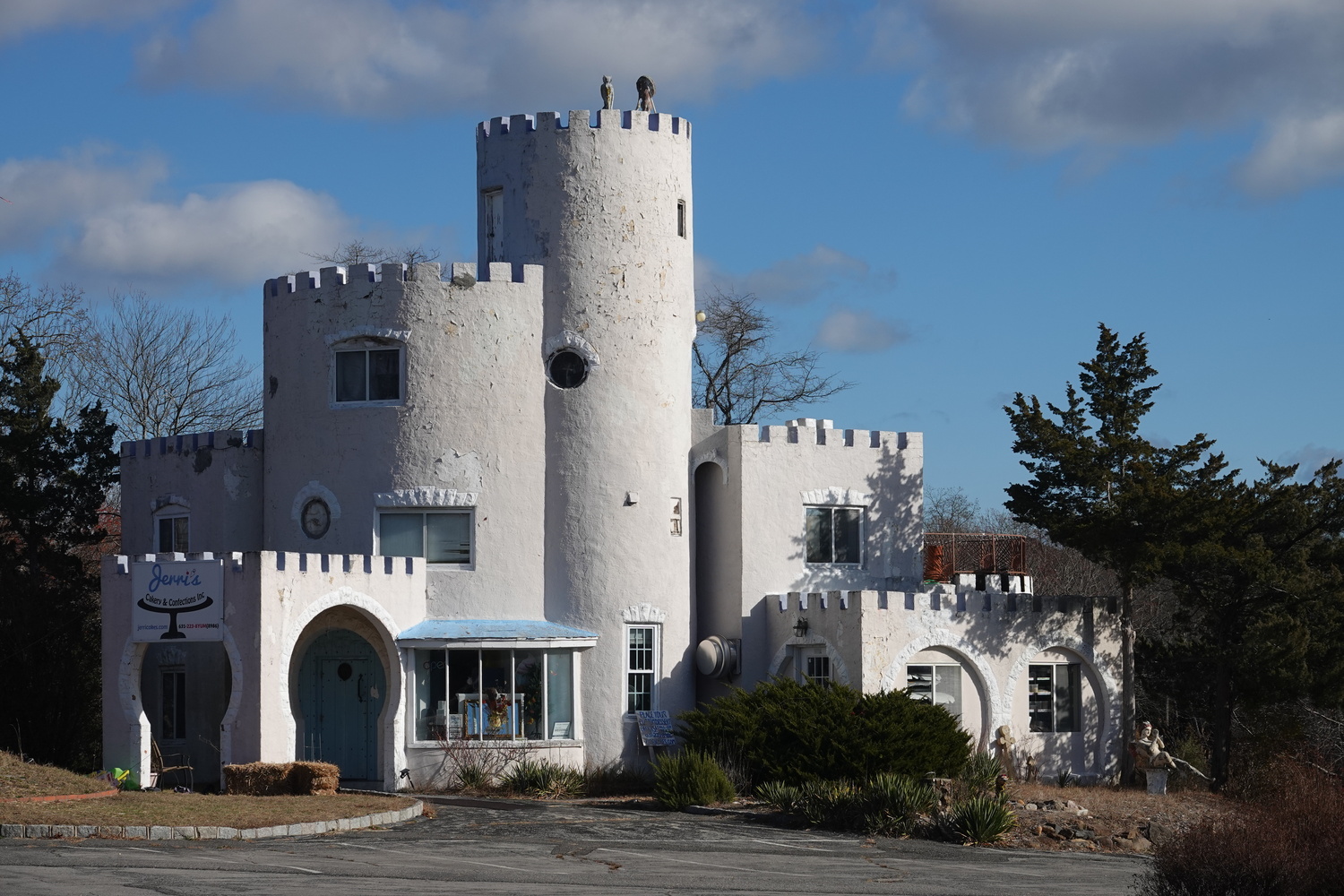 Southampton Town plans to purchase the Casa Basso property in Westhampton. It plans to tear down the restaurant building to create new public access to the tidal creek behind it and will preserve the faux castle structure, which dates to 1902. MICHAEL WRIGHT