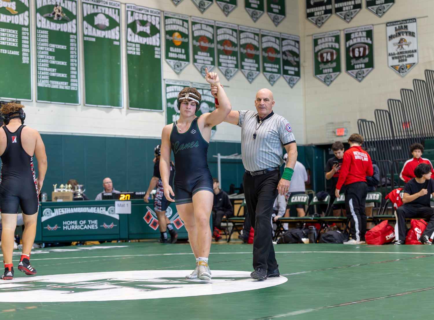 Andrew Lewis went 3-1 on Saturday. RON ESPOSITO