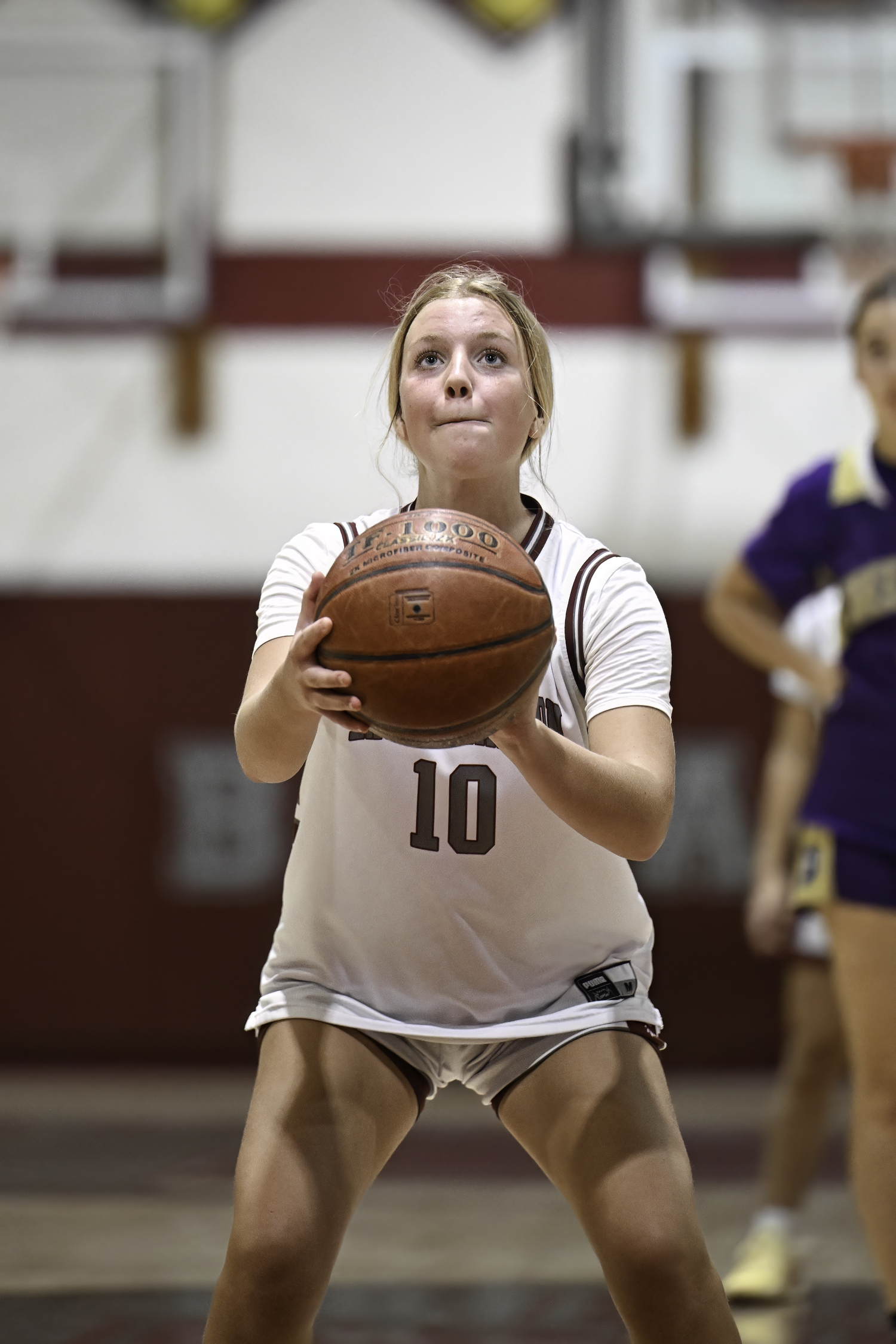 East Hampton junior Lydia Rowan at the free throw line.   MARIANNE BARNETT