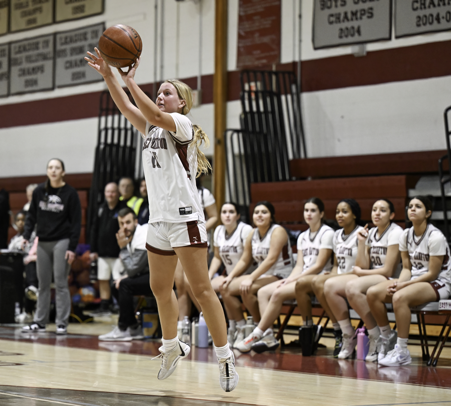 Lydia Rowan led the offensive attack in the third quarter scoring seven of her team-leading 10 points in the frame.   MARIANNE BARNETT