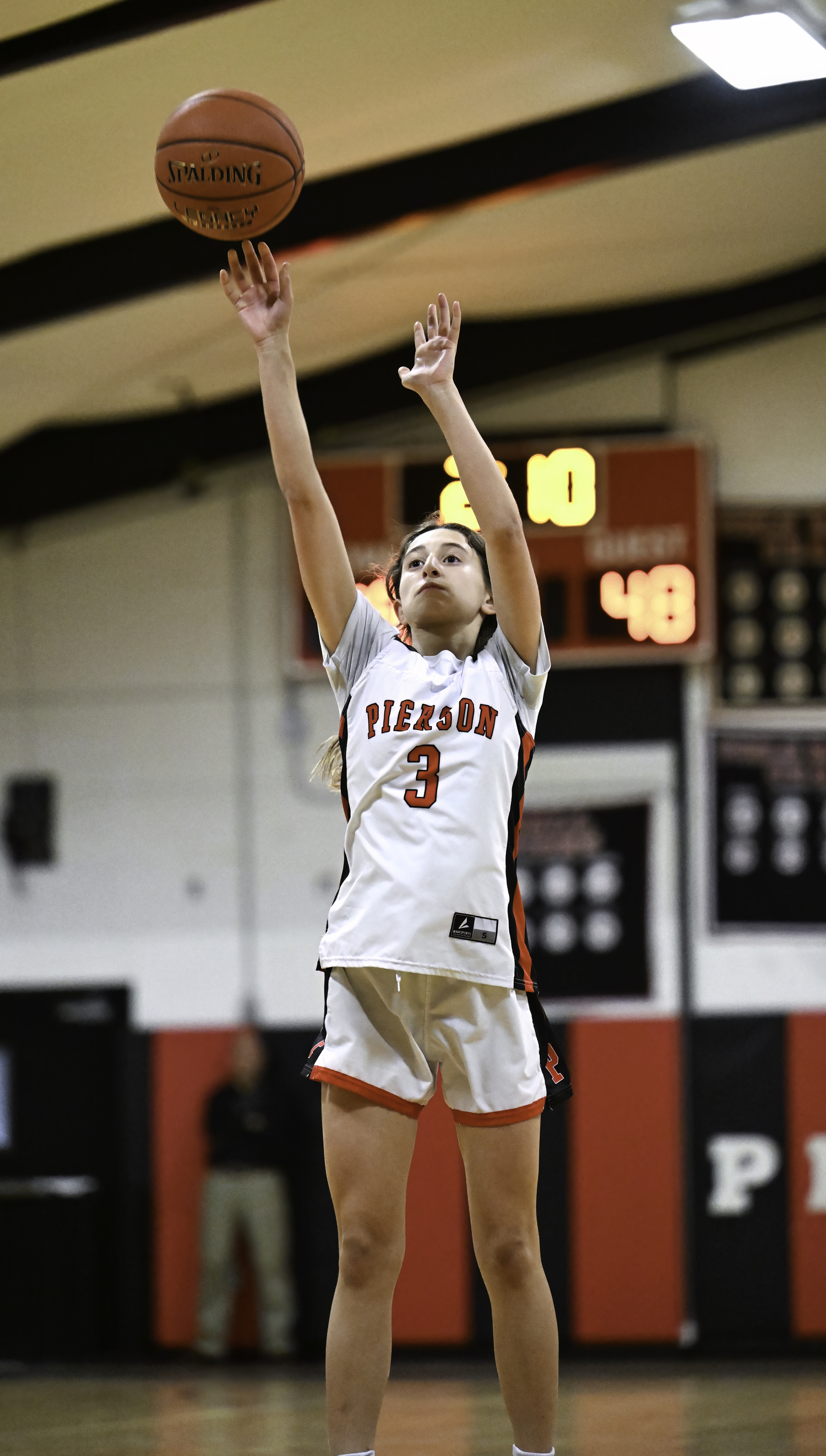 Pierson freshman Molly Wolfson shoots a free throw.   MARIANNE BARNETT