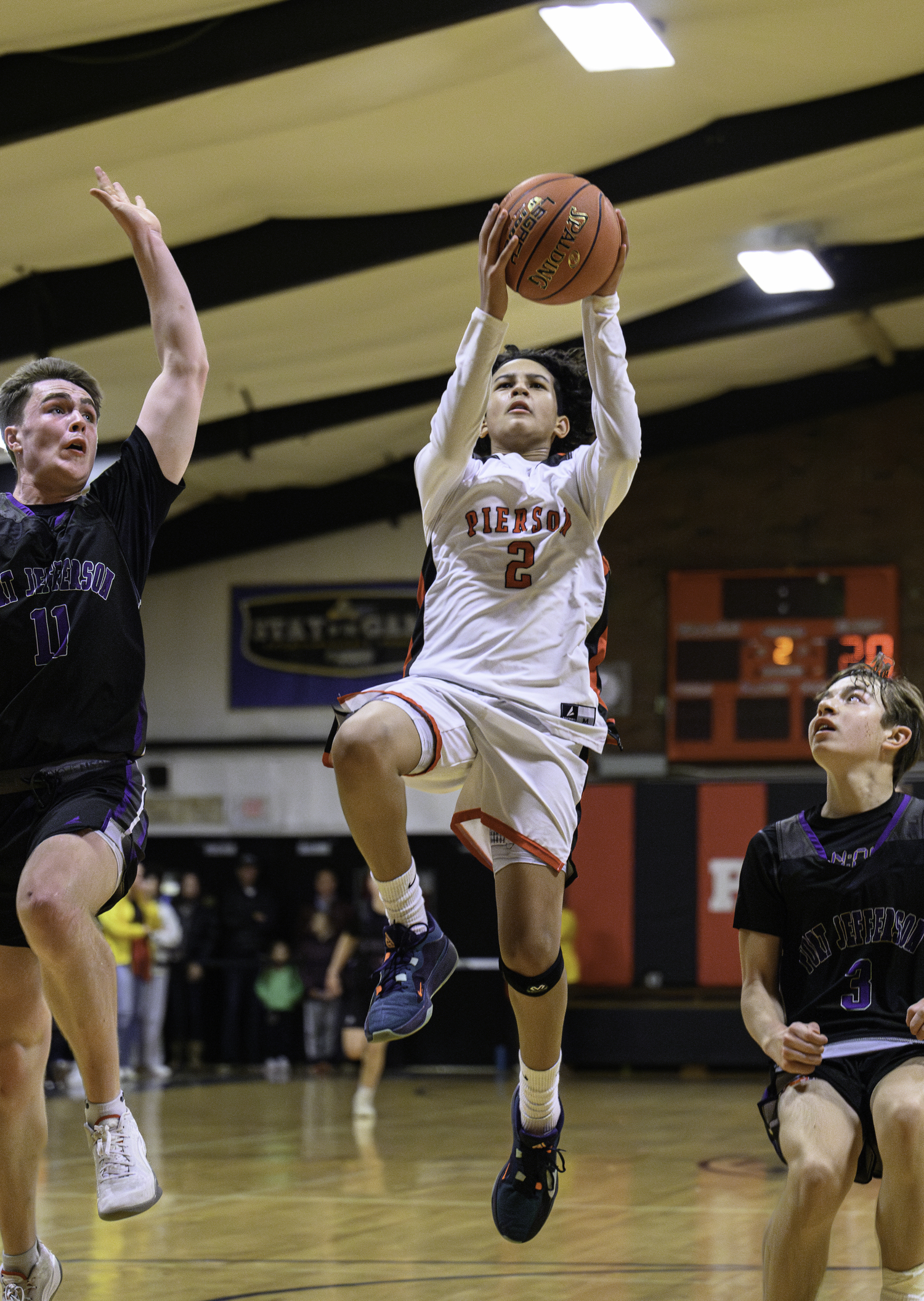 Pierson freshman Orion Aubry gets a clear look at the basket.  MARIANNE BARNETT