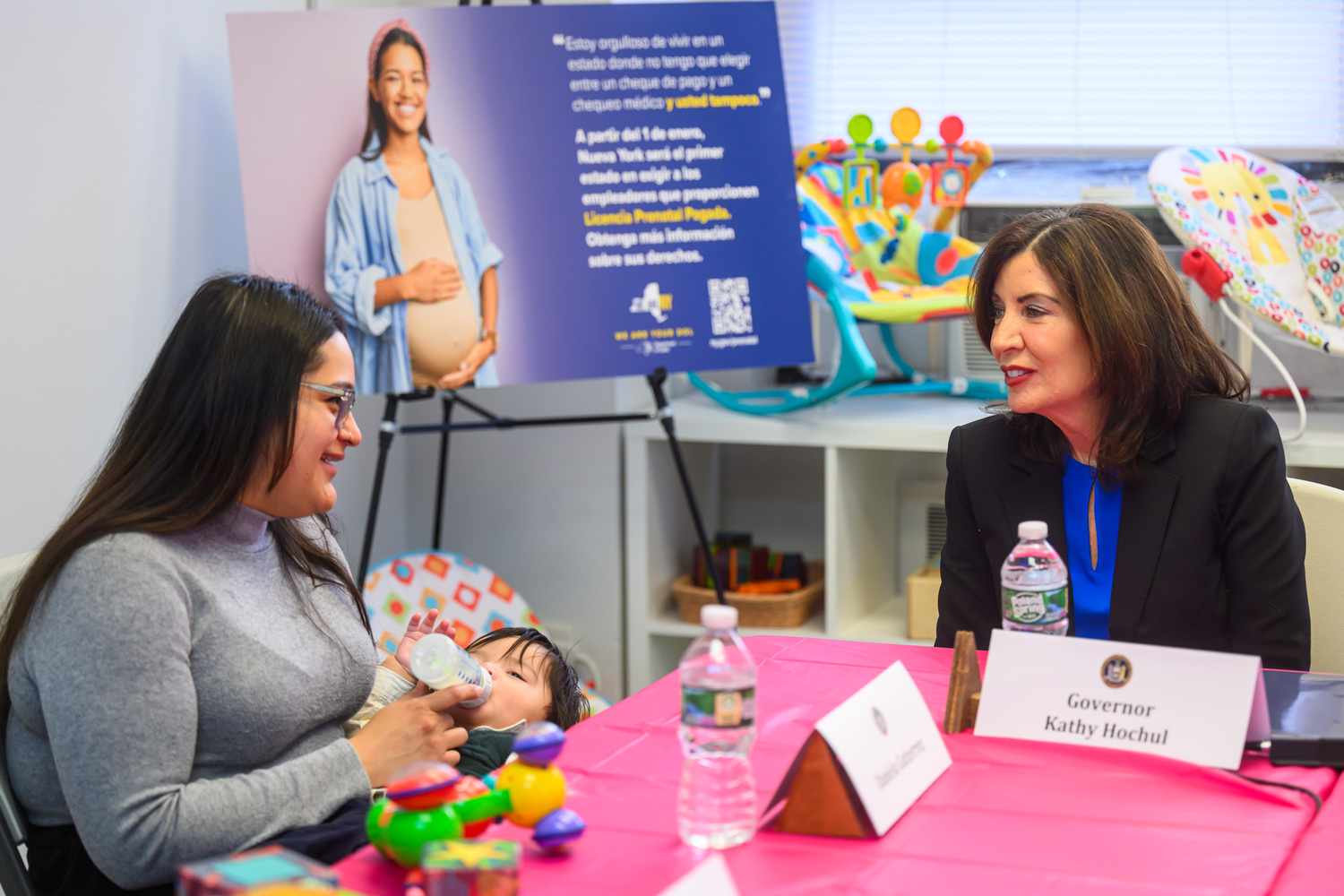 Governor Kathy Hochul meets with moms and some of their children for a roundtable about New York’s first-in-the-nation paid prenatal leave policy, which took effect on January 1. SUSAN WATTS/OFFICE OF GOVERNOR KATHY HOCHUL