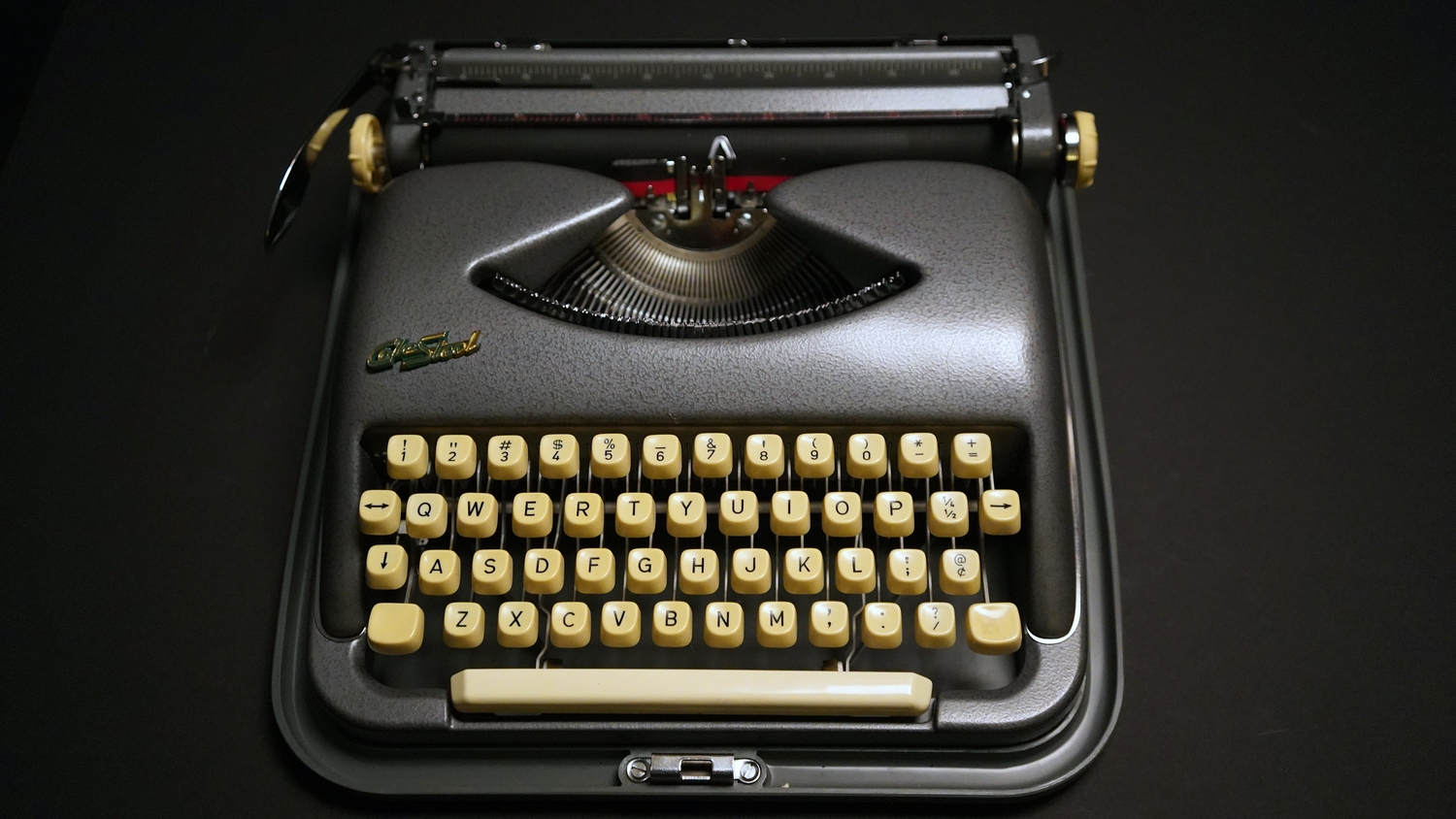 A vintage Cole Steel typewriter from the collection of Tom Hanks. 