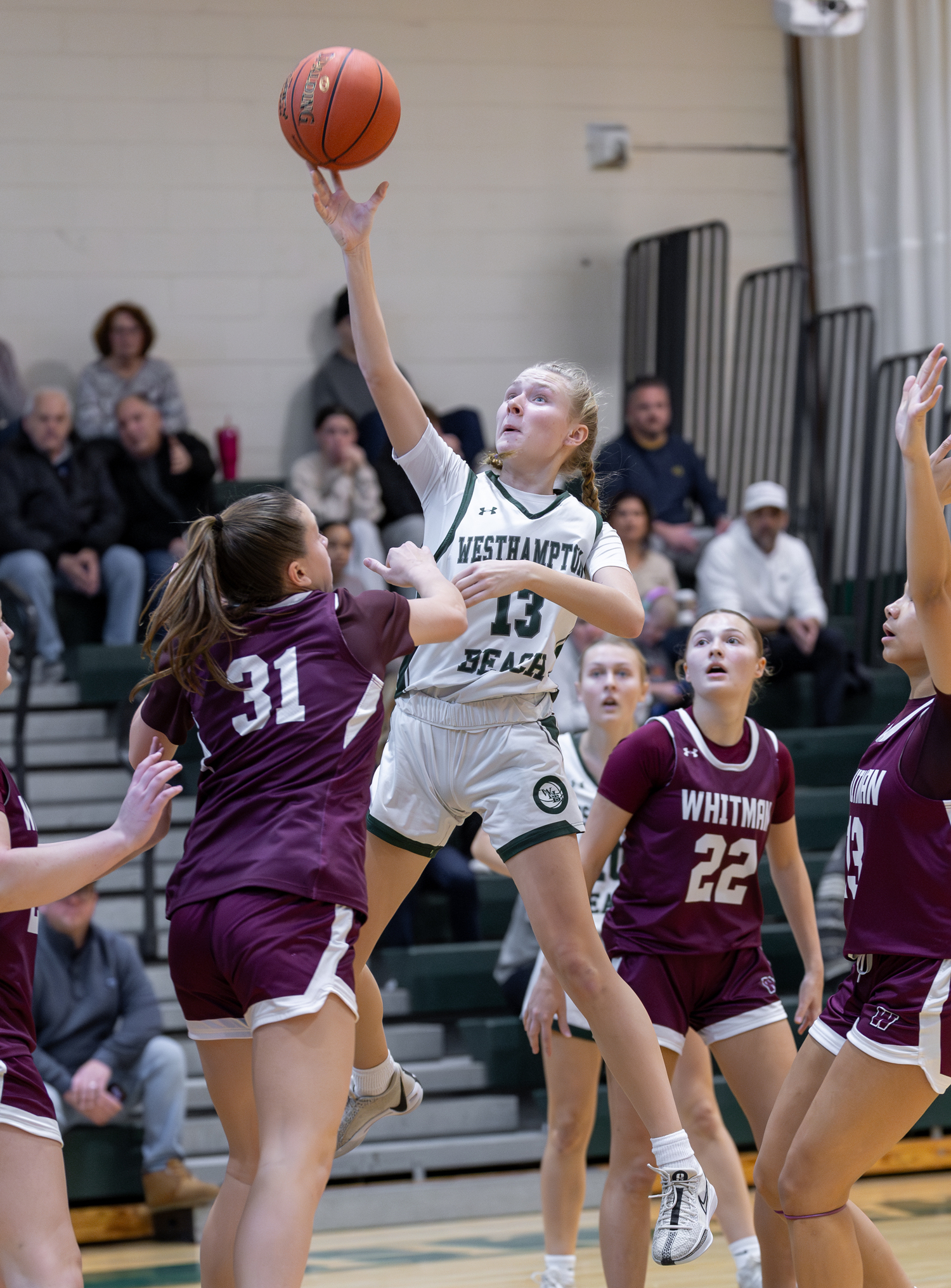 Sophomore guard Kate Sweet shoots. RON ESPOSITO