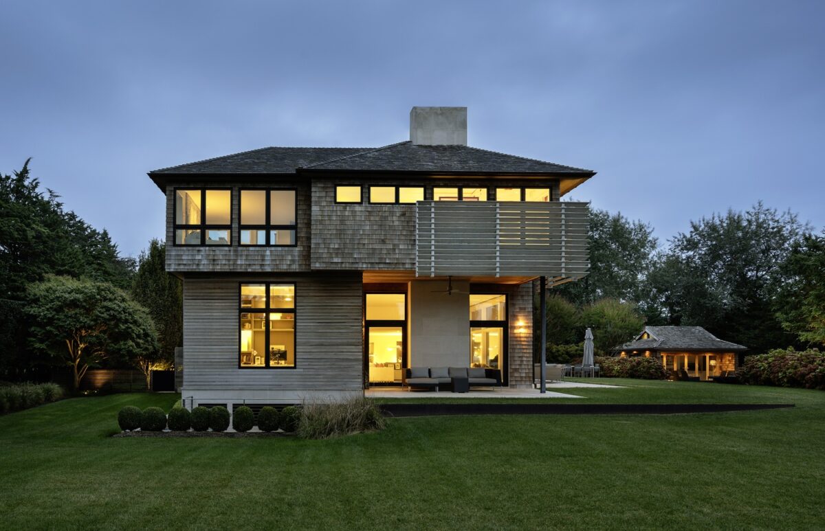 PJCArchitecture updated a 1970s Sagaponack spec home.  BJORG MAGNEA