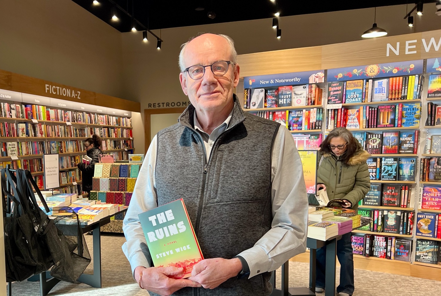 Author Steve Wick at a February 8 book signing event for his novel 