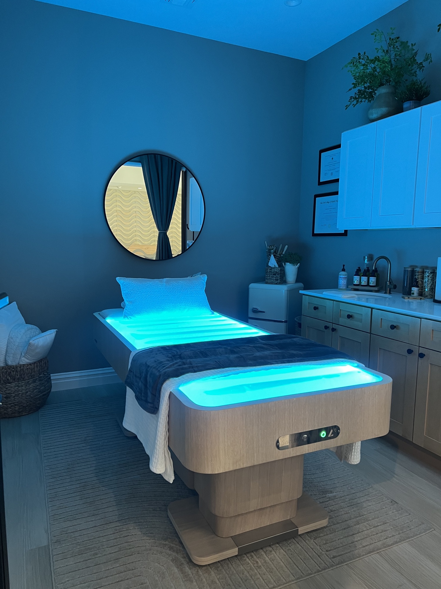 The LemiFloat Bed, a heated chromotherapy water massage bed for several WAVE treatments, including CalmWAVE, Lymphatic DetoxDrift and PrenatalEase, crafted to help heal bodies and release tensions through the combined elements of the bed and therapist expertise, created by co-founder and massage therapist Stephanie Esposito. COURTESY WAVE WELLNESS