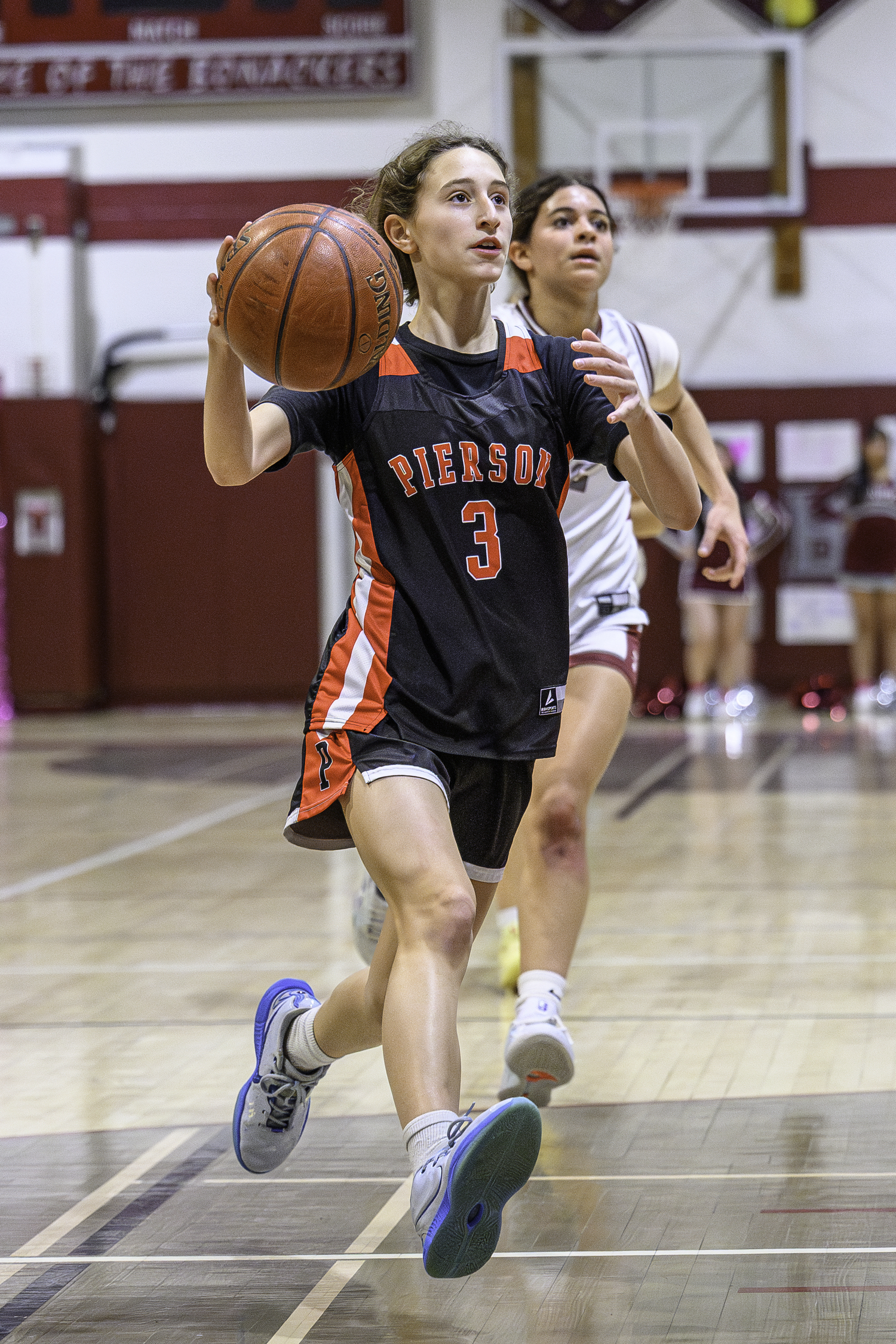 Pierson freshman Molly Wolfson drives to the basket.  MARIANNE BARNETT