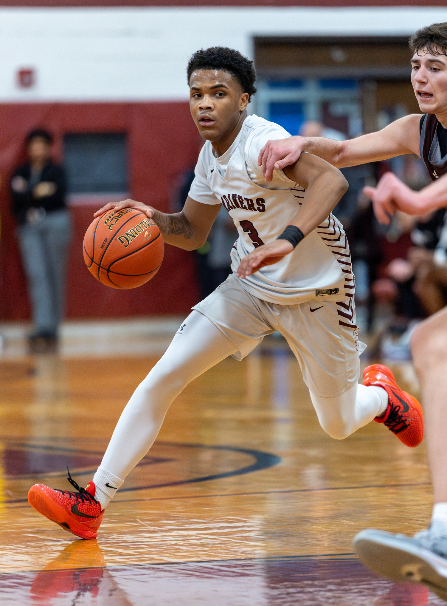 Saevion Ward came off the bench on Tuesday to score 14 points, dish out nine assists and grab four rebounds.   RON ESPOSITO/SOUTHAMPTON SCHOOL DISTRICT