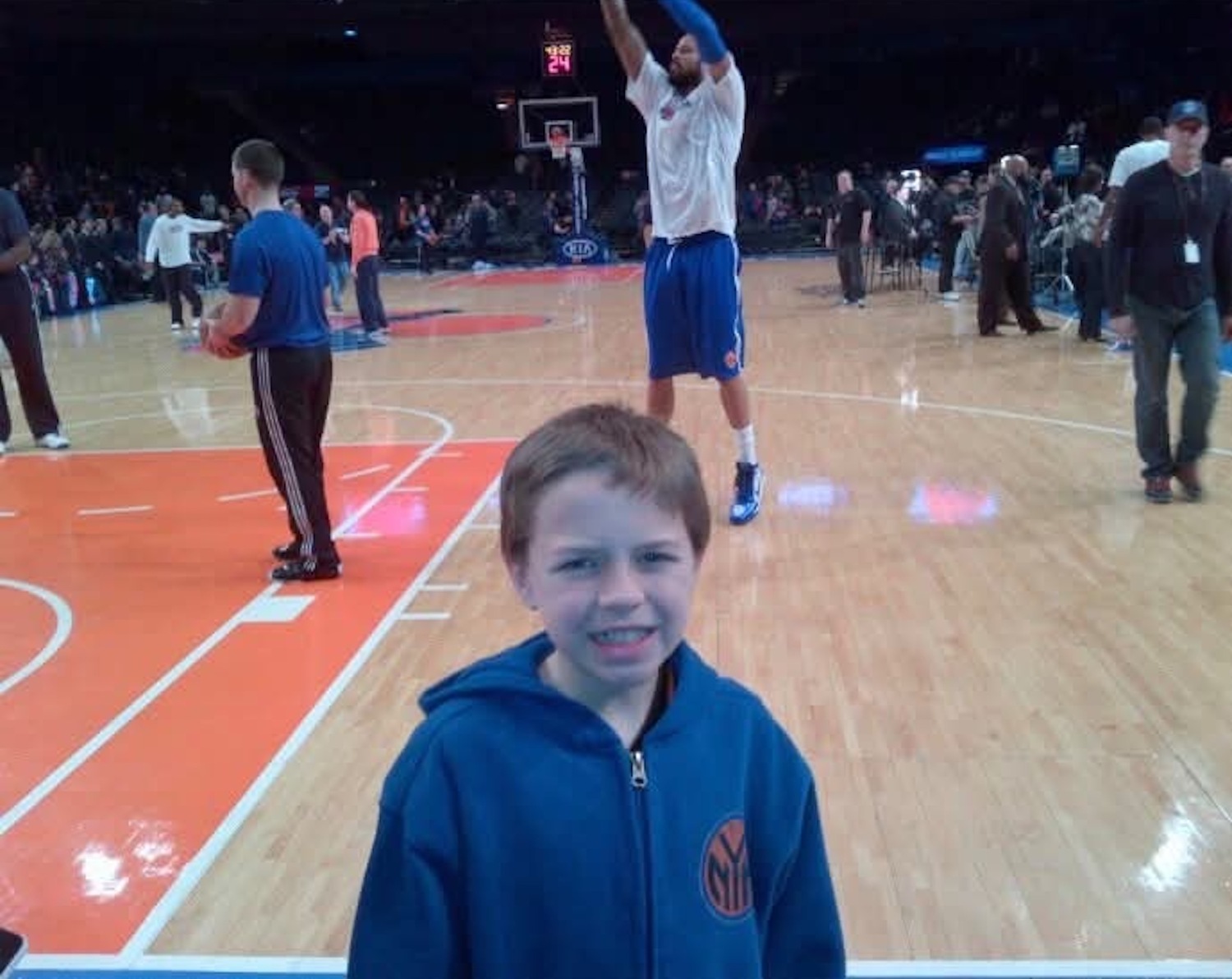 A young Alec Small at a New York Knicks game. COURTESY ALEC SMALL