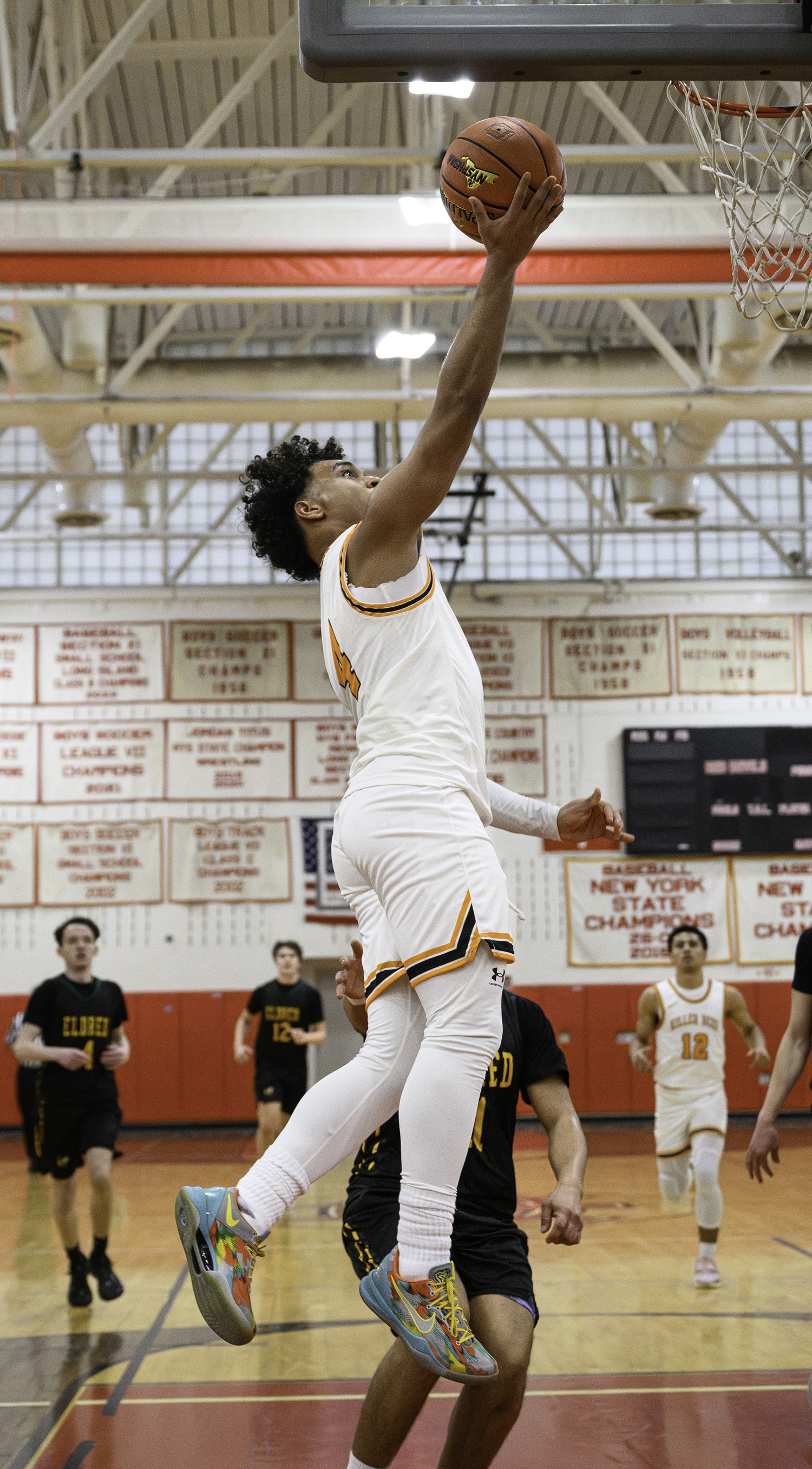 Alex Davis scored 16 points in Saturday's Regional Final victory at Center Moriches High School.  MARIANNE BARNETT