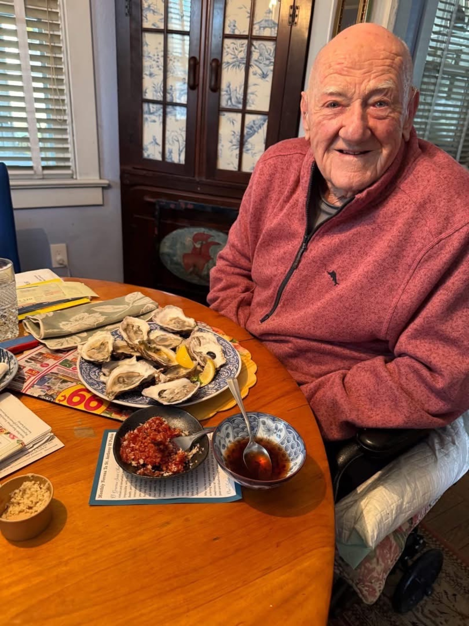 Bob Vishno enjoying a plate of oysters. COURTESY JEFF PETERS