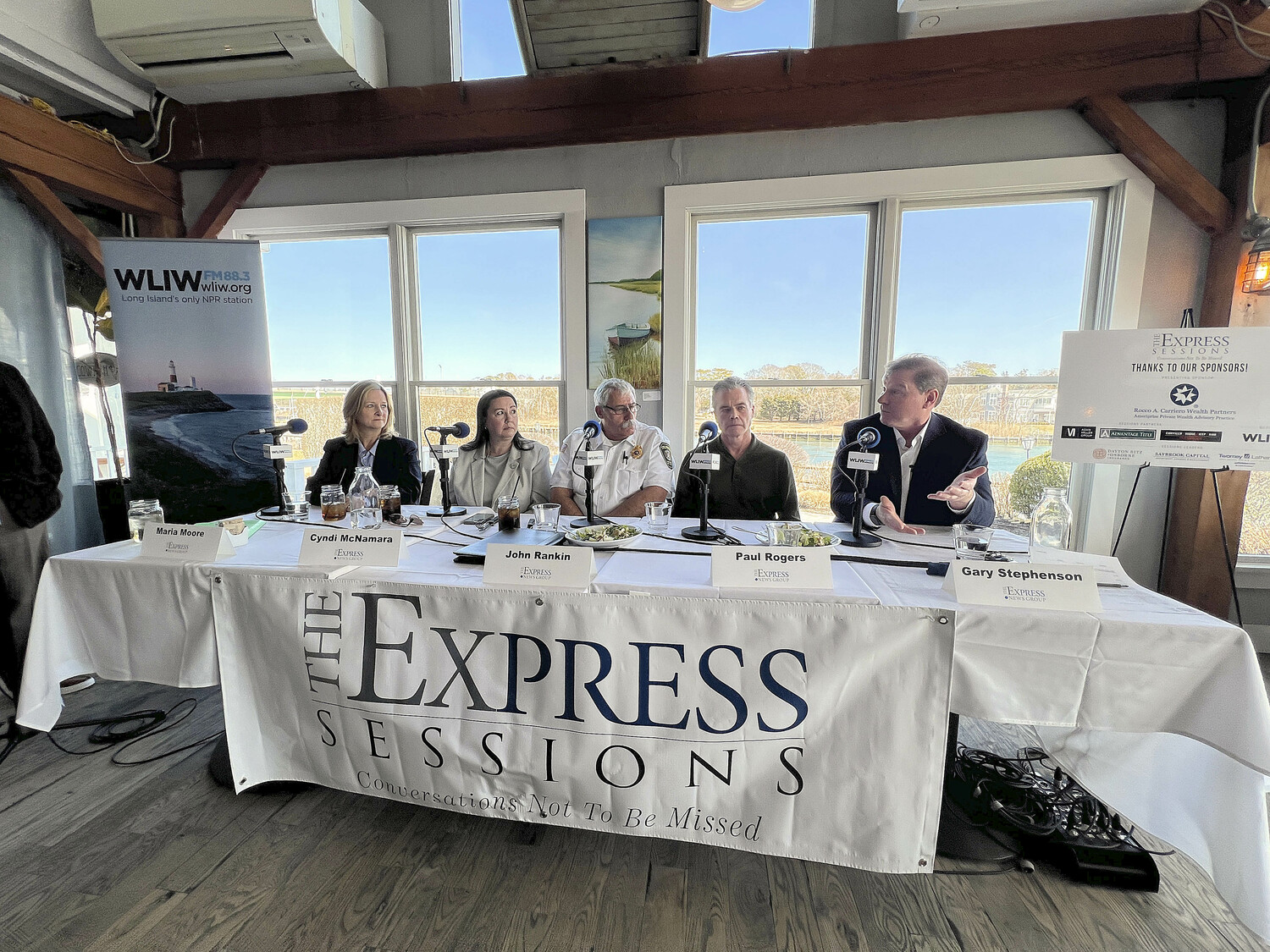 The panel at the the Express Session, 