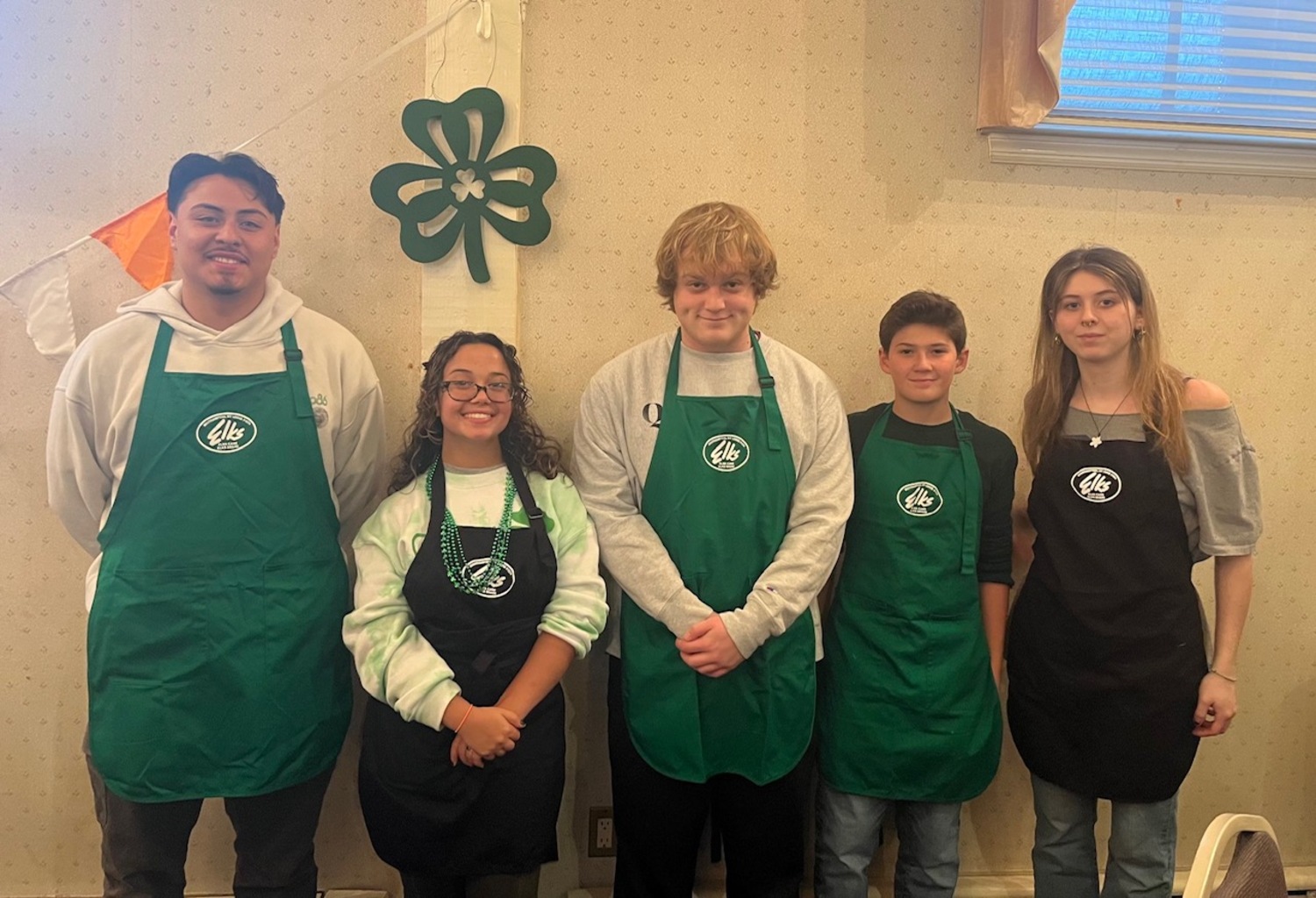 Members of Southampton High School’s Mariner Patriot Club recently volunteered their time to serve meals at the Southampton Elks’ Corned Beef and Cabbage Dinner in honor of St. Patrick’s Day. Volunteers included, from left Edgar Diaz, Angie Beard, Dylan Grigo,
Matthew Lesta, and Savannah Frankenbach. COURTESY SOUTHAMPTON SCHOOL DISTRICT