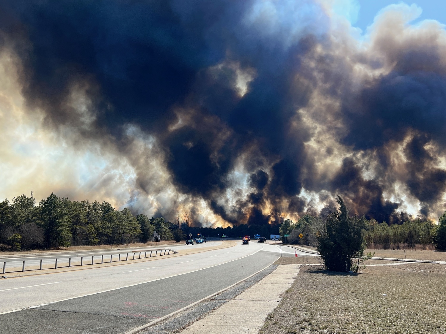 Wildfires have broken out along Route 27 in western Southampton Town. DANA SHAW