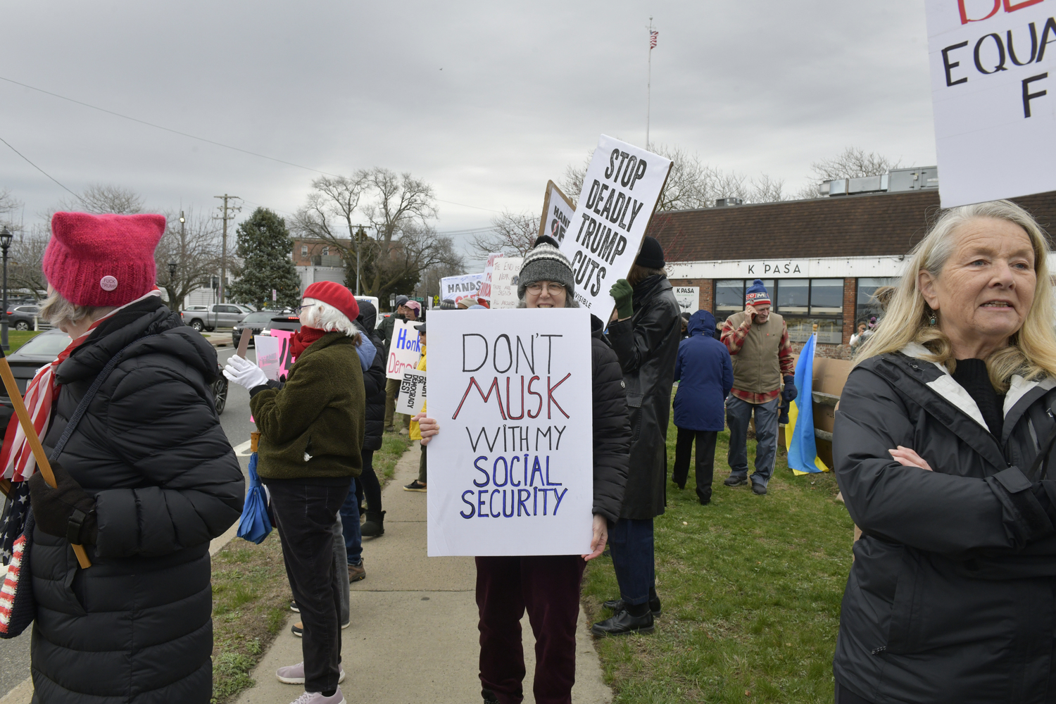 Hundreds came to protest during 