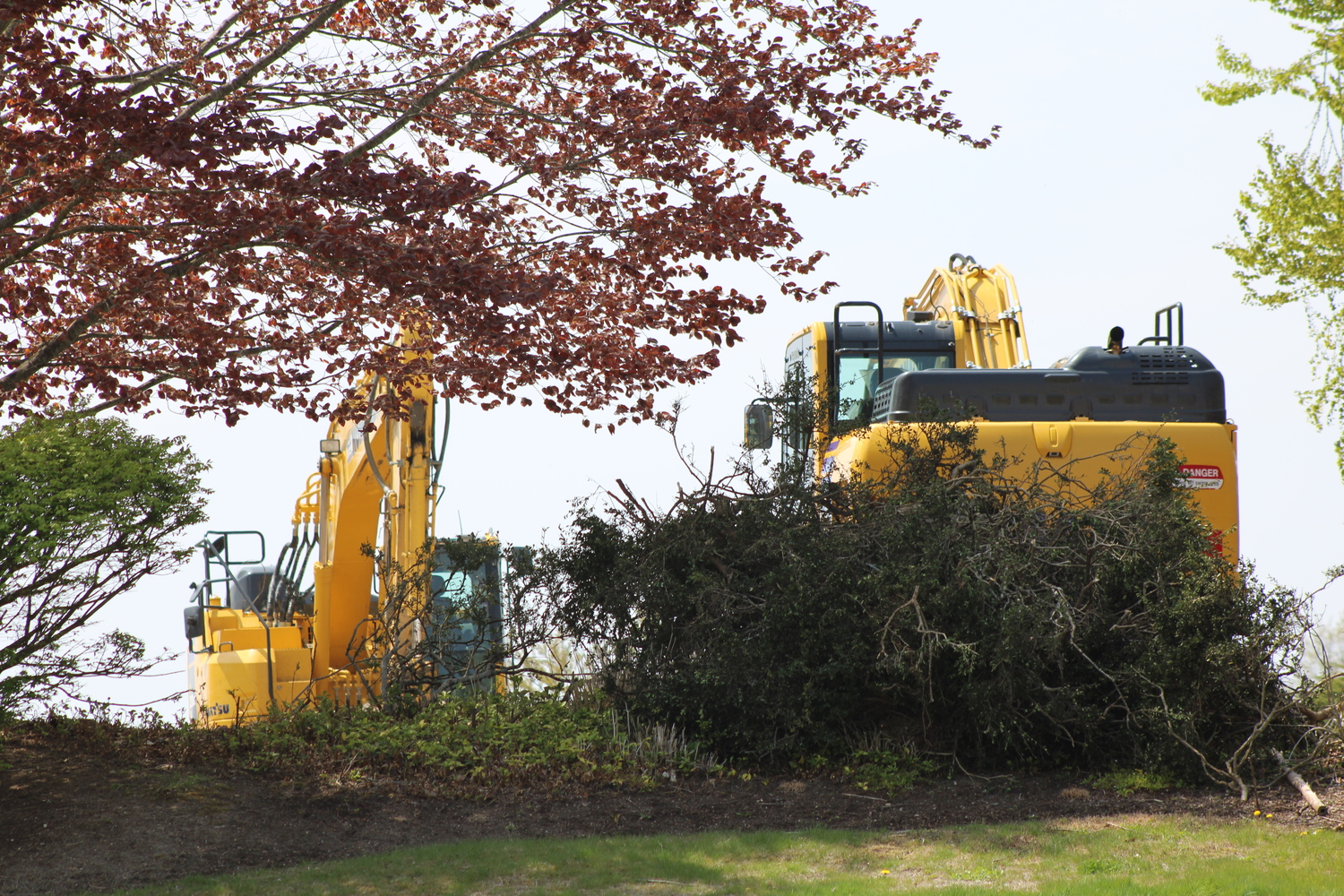 On Wainscott Hollow Road recently, construction crews demolished a house to make way for a much larger one. Twice, the East Hampton Town Architectural Review Board shot down an application for a controversial spec house. A Suffolk County Supreme Court judge vacated those decisions. JACK MOTZ