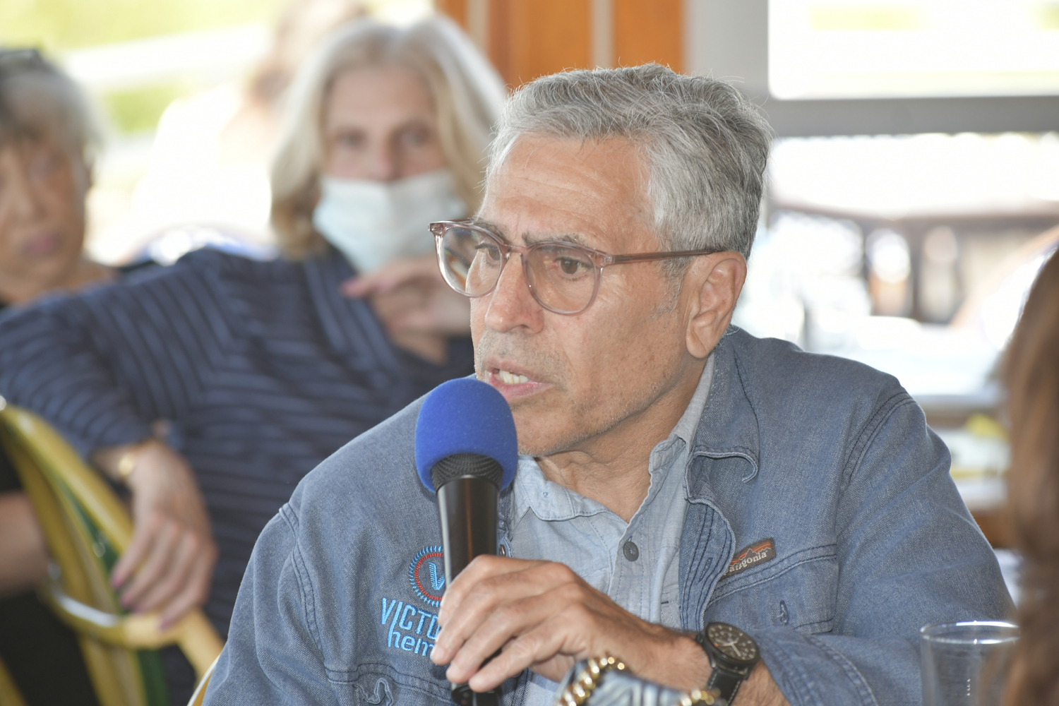 Peter Strugatz ask a question.  DANA SHAW