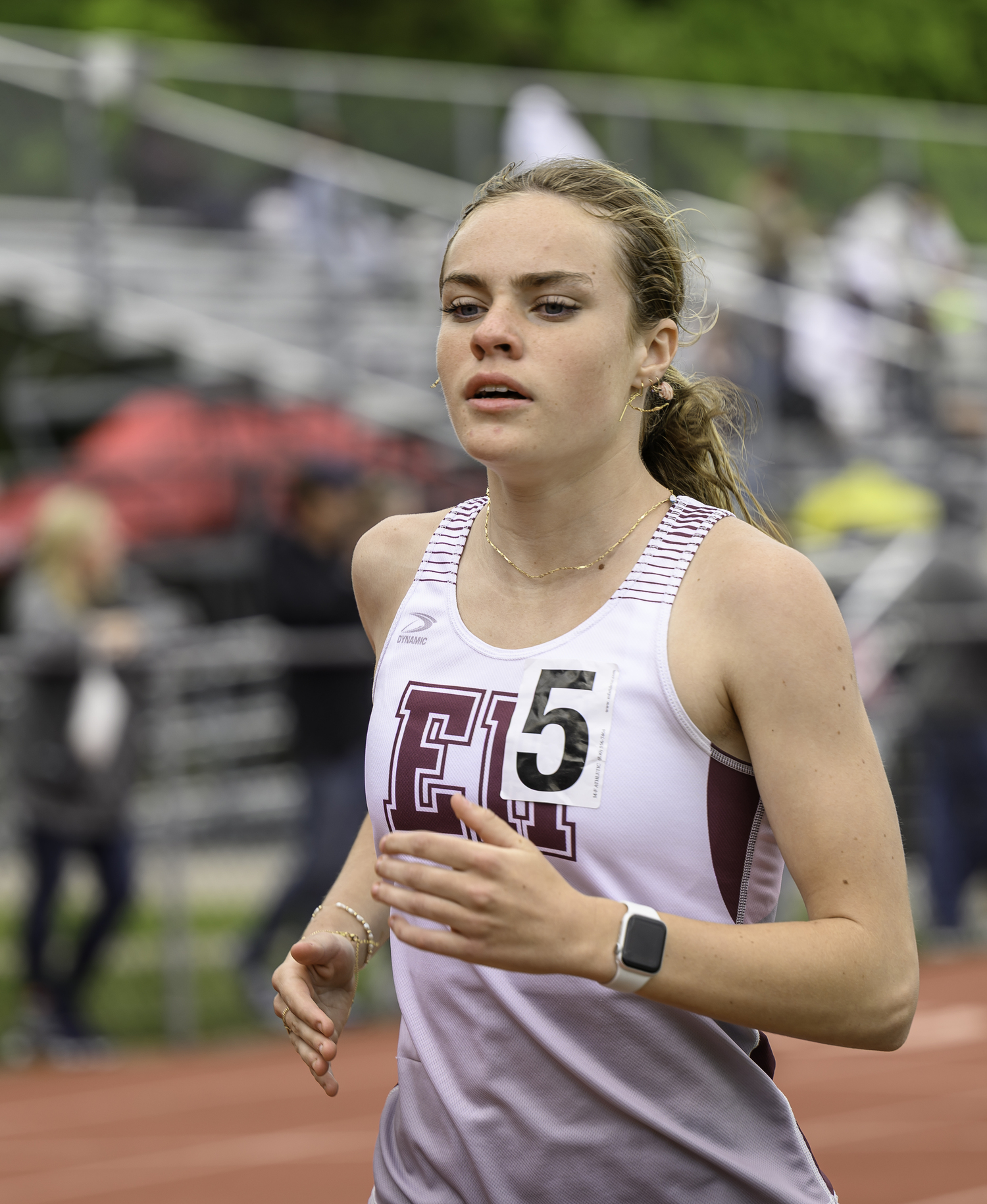 Vanessa Rizzo competed in the freshman/sophomore 400- and 800-meter runs. 
MARIANNE BARNETT