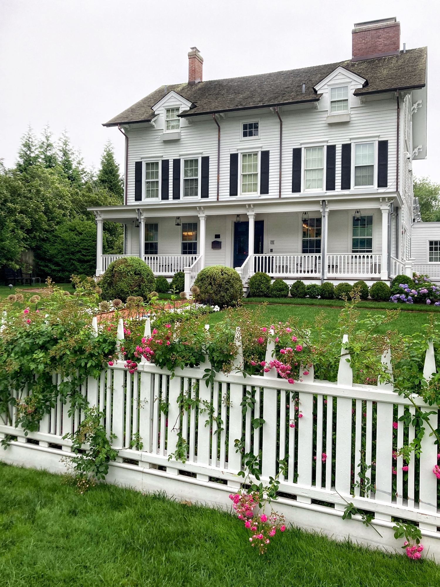 Swifty’s, a full-service restaurant at The Hedges Inn, will be open to the public for breakfast, lunch, and dinner seven days a week this summer. SUSAN KAUFMAN