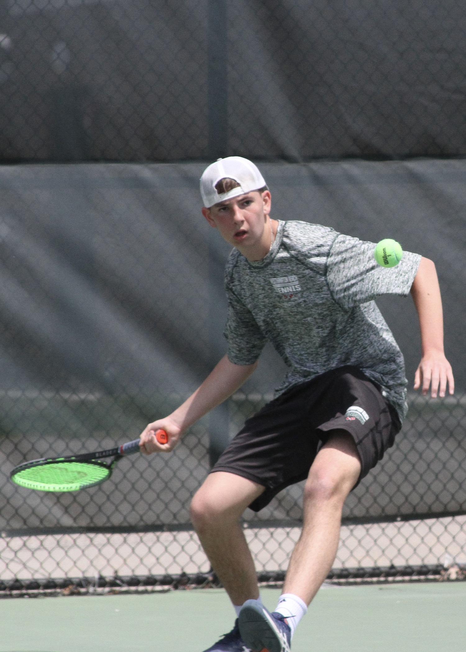 Sophomore David Meyers keeps his eyes on the ball. DESIRÉE KEEGAN