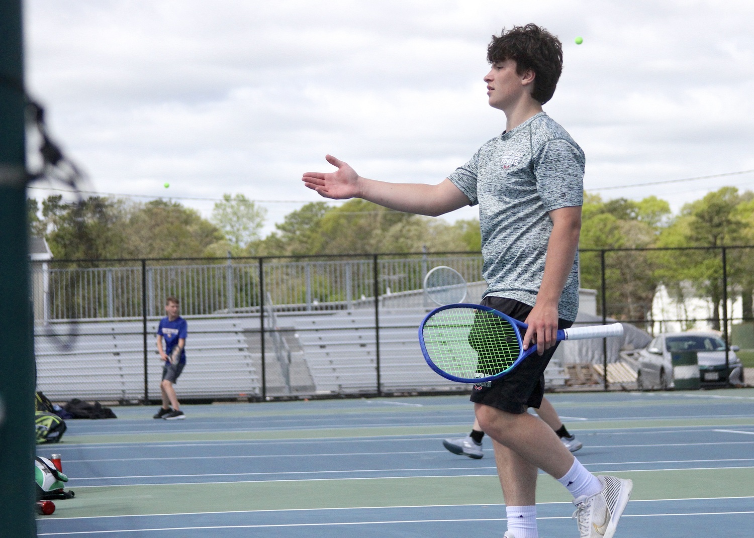 Freshman Ian Besser celebrates his win. DESIRÉE KEEGAN