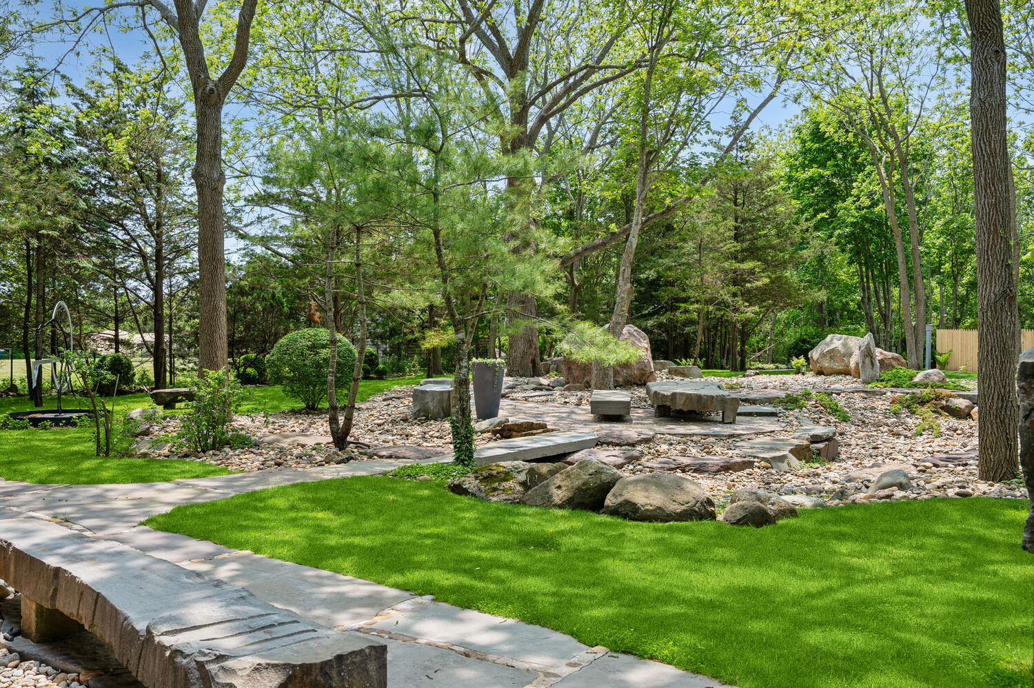 18 Flying Point Rd Southampton. MEDIA HAMPTONS FOR CORCORAN