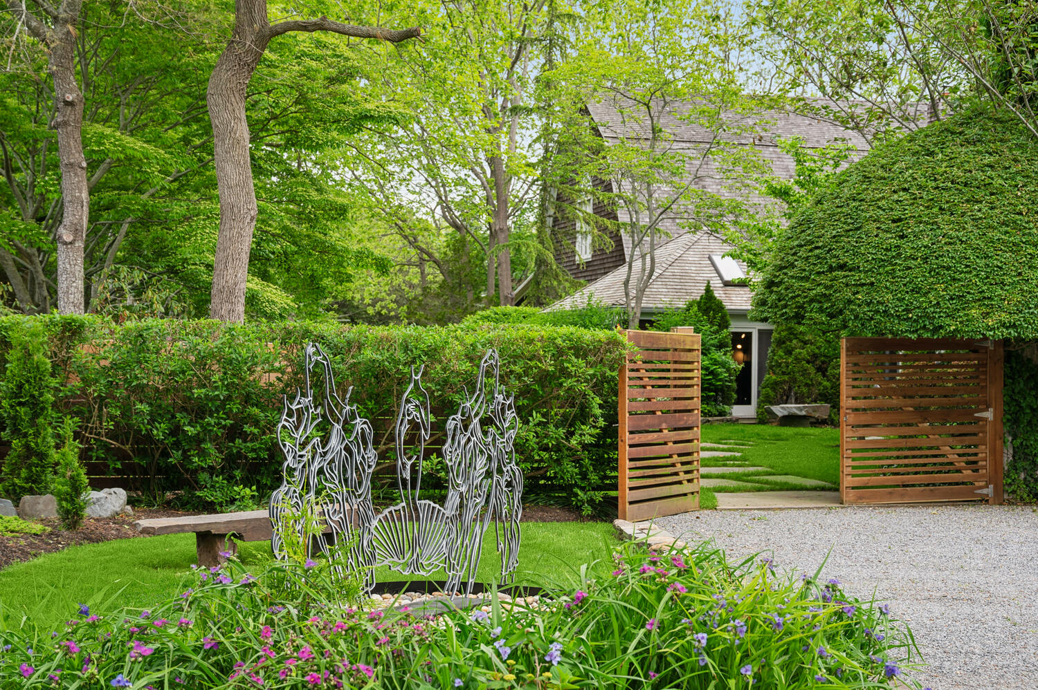 18 Flying Point Rd Southampton. MEDIA HAMPTONS FOR CORCORAN