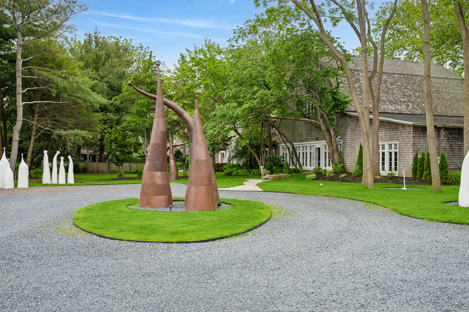 18 Flying Point Rd Southampton. MEDIA HAMPTONS FOR CORCORAN