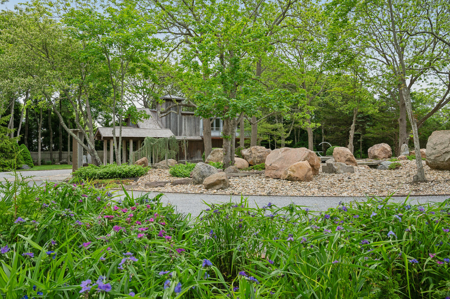 18 Flying Point Rd Southampton. MEDIA HAMPTONS FOR CORCORAN