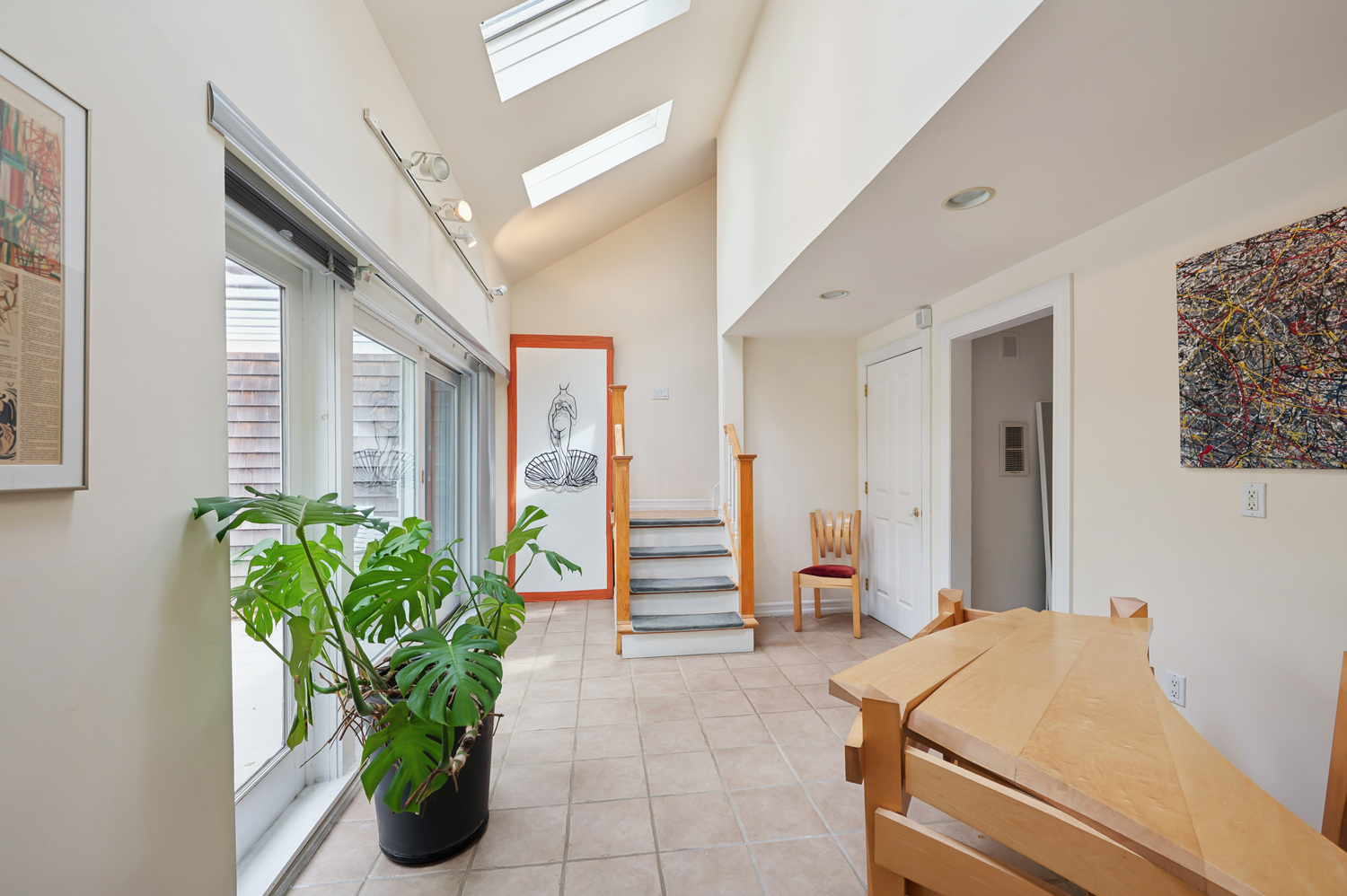 18 Flying Point Rd Southampton. MEDIA HAMPTONS FOR CORCORAN