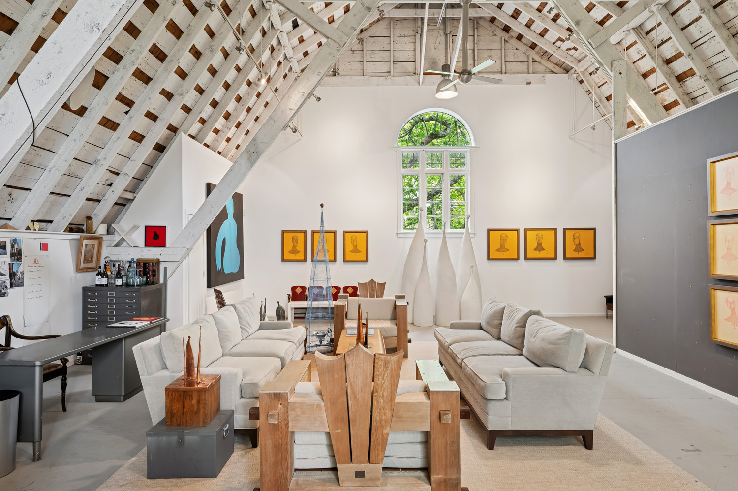 18 Flying Point Rd Southampton. MEDIA HAMPTONS FOR CORCORAN